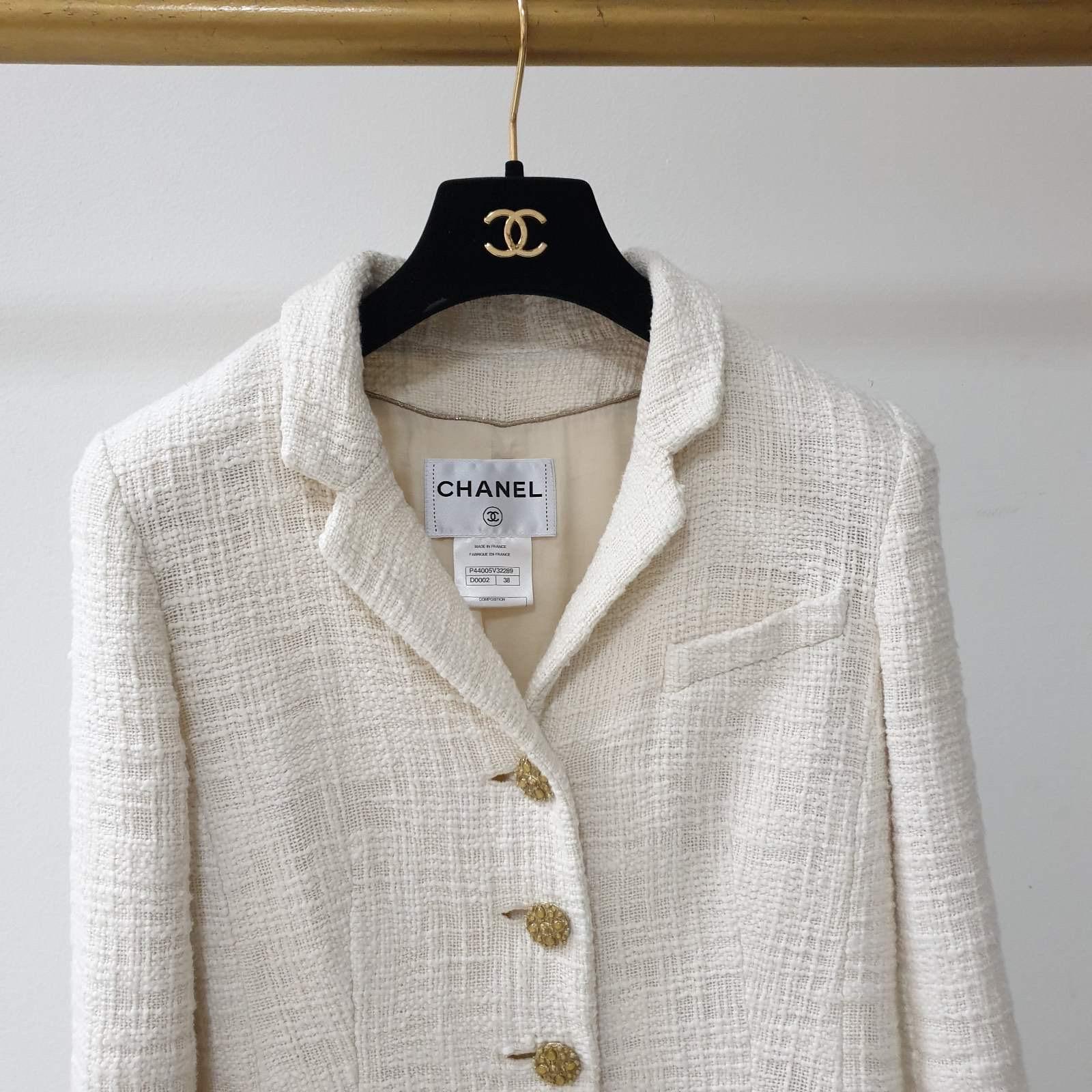 Chanel Bombay Ivory Blazer Jacket  In Excellent Condition In Krakow, PL