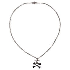 Chanel
Bone
Dark-silvery Metal Necklace, 2003 Chanel
Bone
Dark-silvery Metal Necklace, 2003