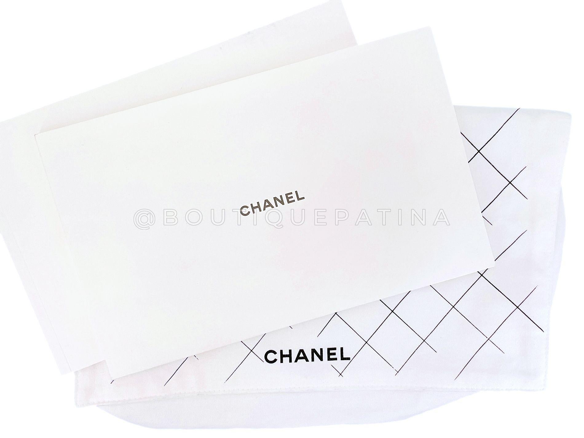 Chanel Bone Elfenbein Weiß Kaviar Medium Classic Double Flap Bag GHW 68641 im Angebot 9