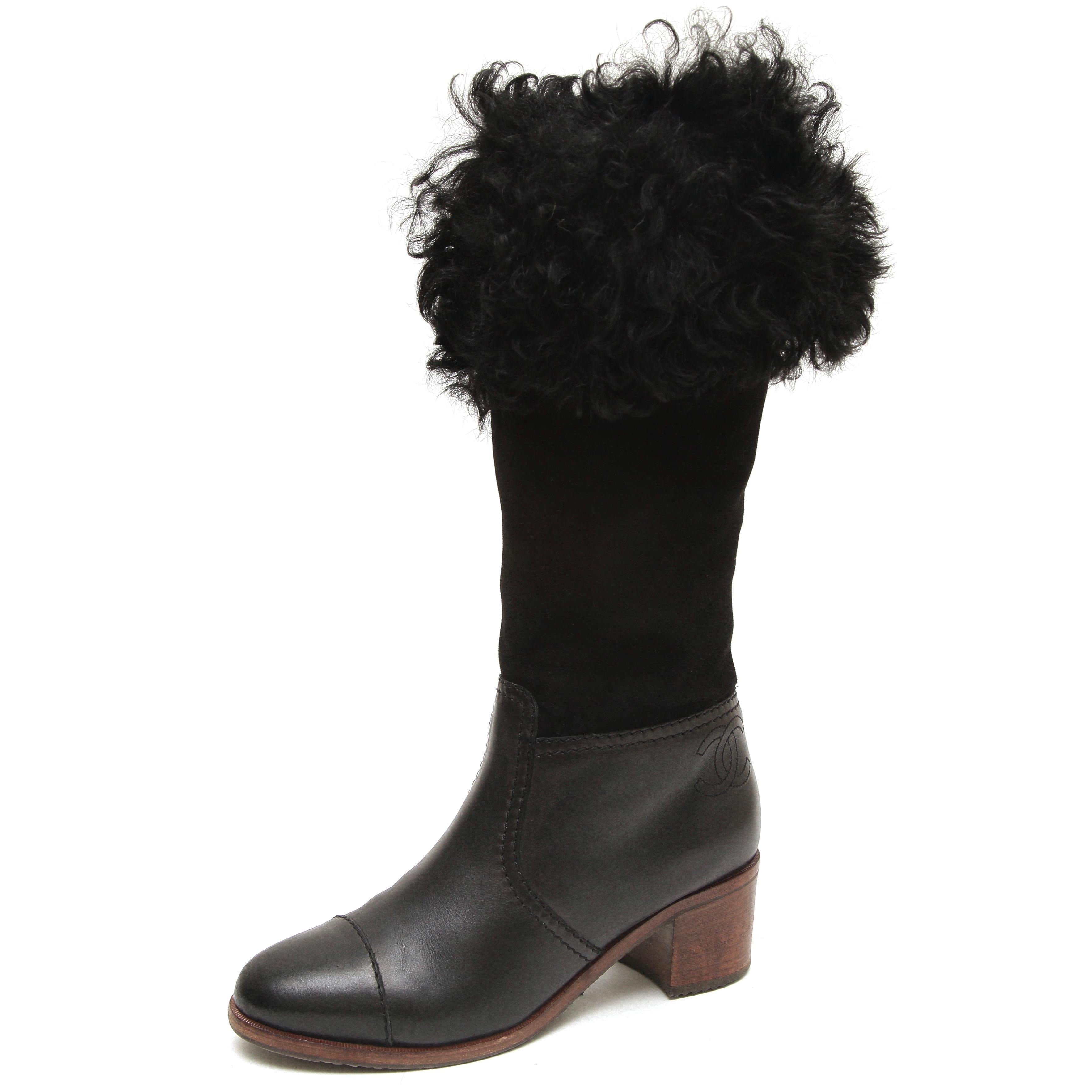 Women's CHANEL Black Boots Suede Leather Mid-Calf Fur CC Cap Toe Block Sz 40 2015 15B For Sale