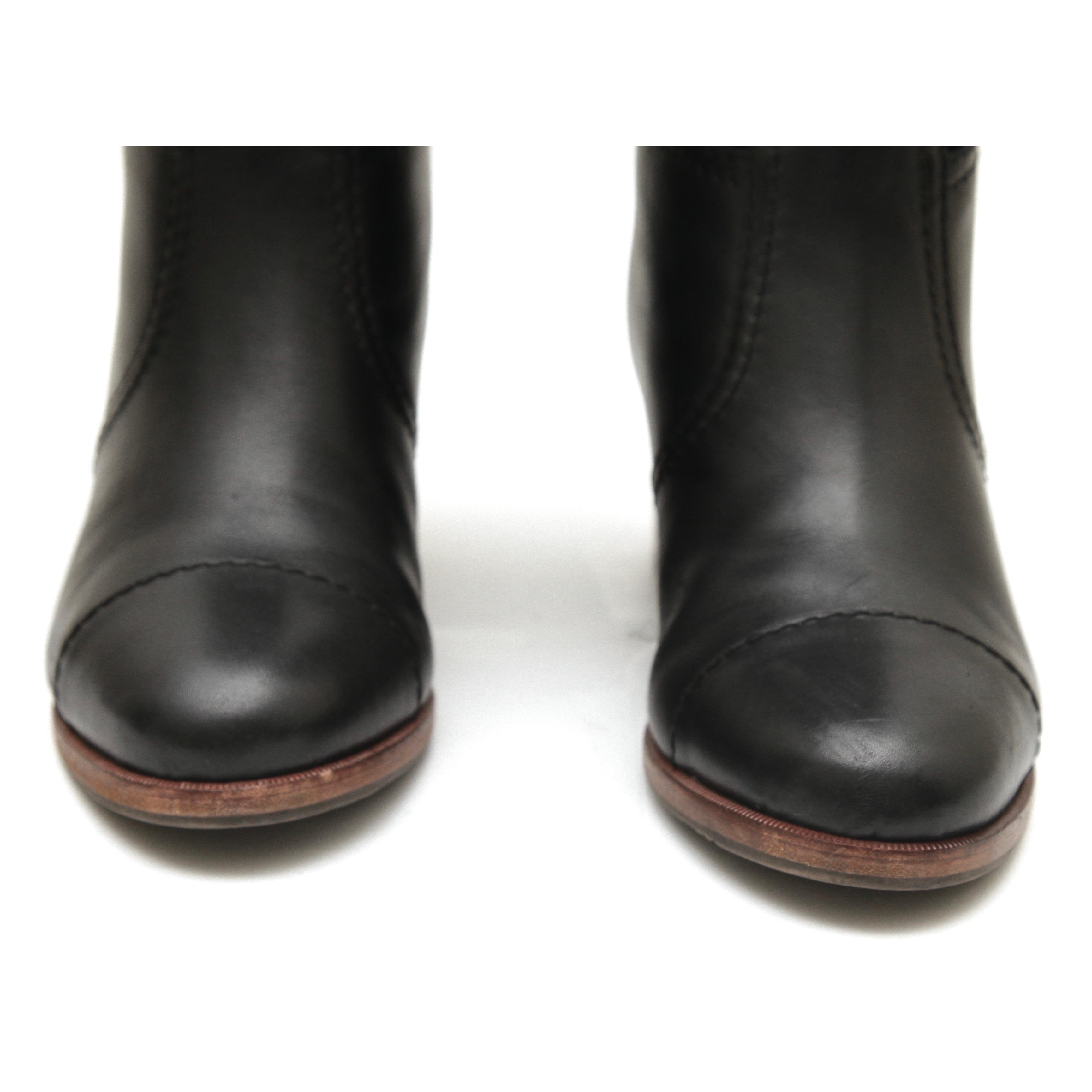 CHANEL Black Boots Suede Leather Mid-Calf Fur CC Cap Toe Block Sz 40 2015 15B For Sale 2