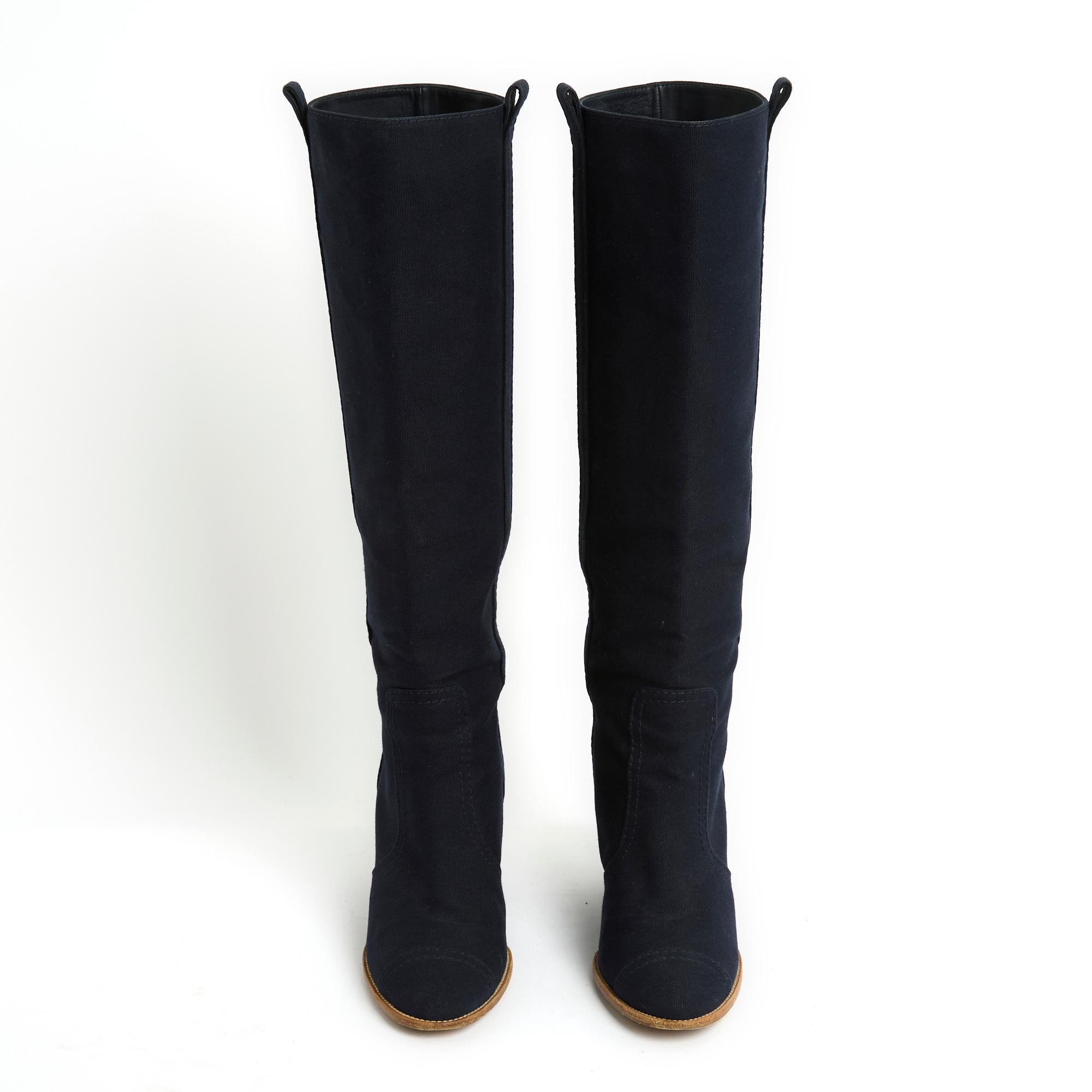 Chanel Boots EU39 Navy Denim Wedge Heel  In Excellent Condition For Sale In PARIS, FR