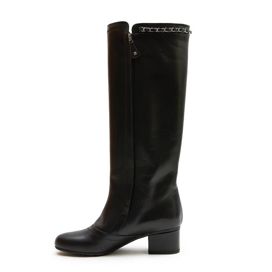 CHANEL Boots in Black Smooth Lamb Leather Size 37FR 1