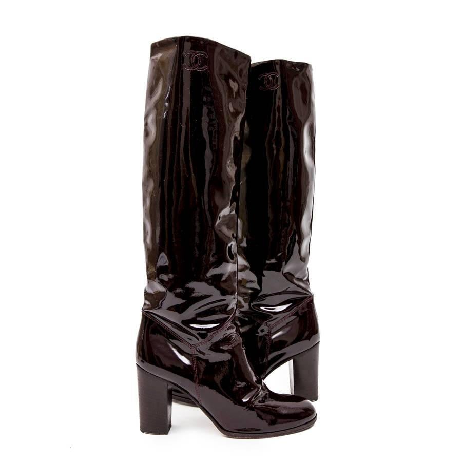 Black CHANEL Boots in Plum Patent Leather Size 38.5FR