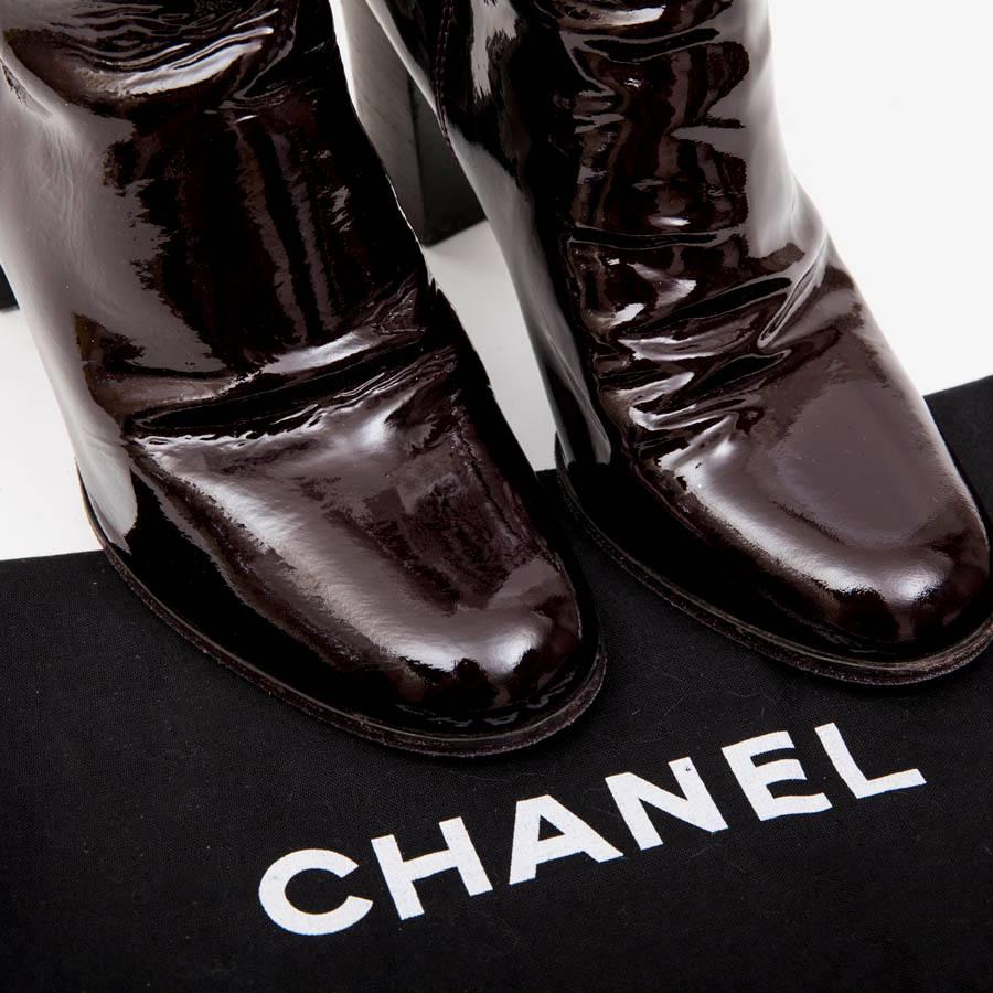 CHANEL Boots in Plum Patent Leather Size 38.5FR 3