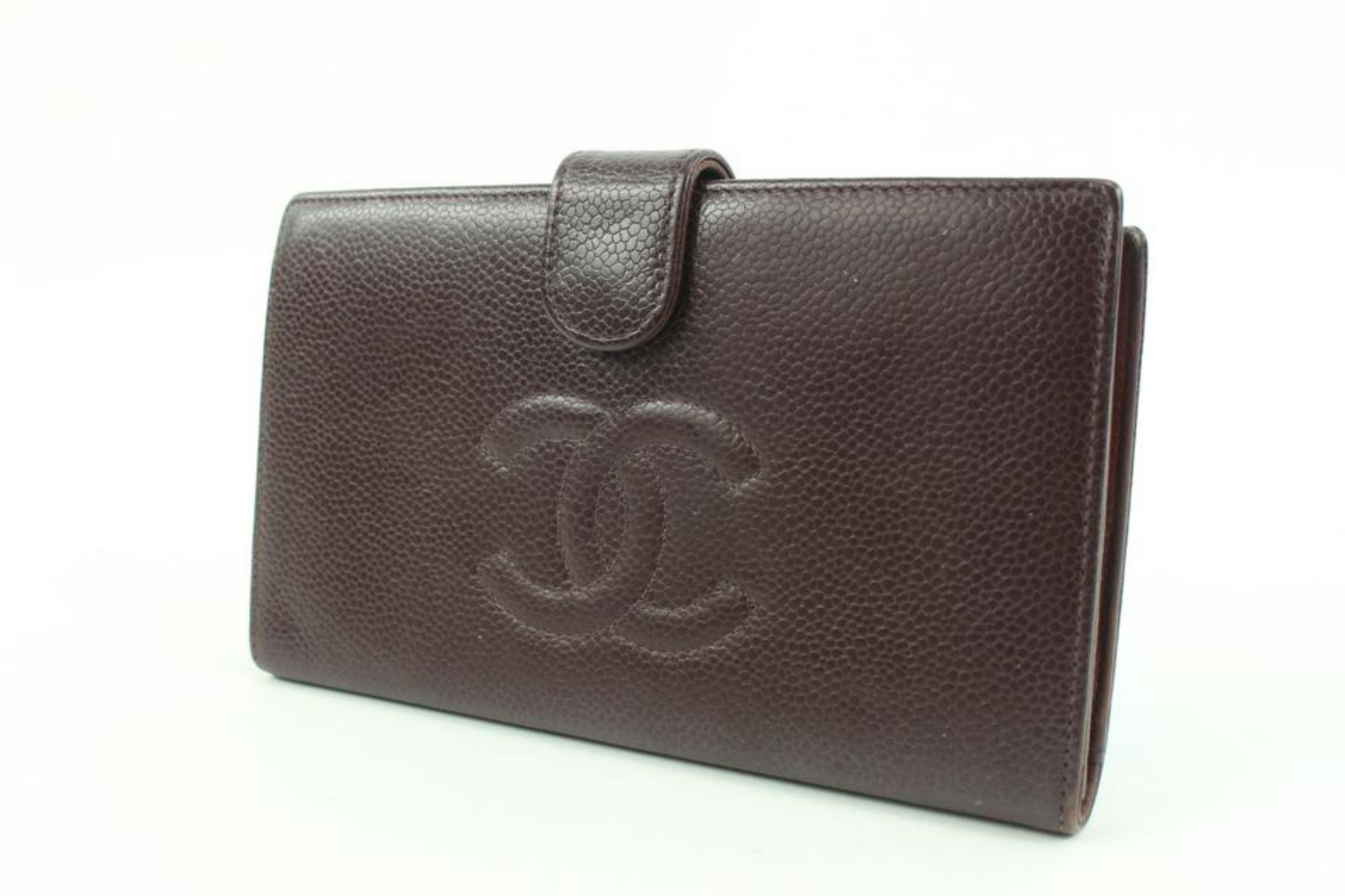 Chanel Bordeaux Caviar Leather CC Logo Long Bifold Flap Wallet 42ck224s
Date Code/Serial Number: 5759592
Made In: France
Measurements: Length:  6.75