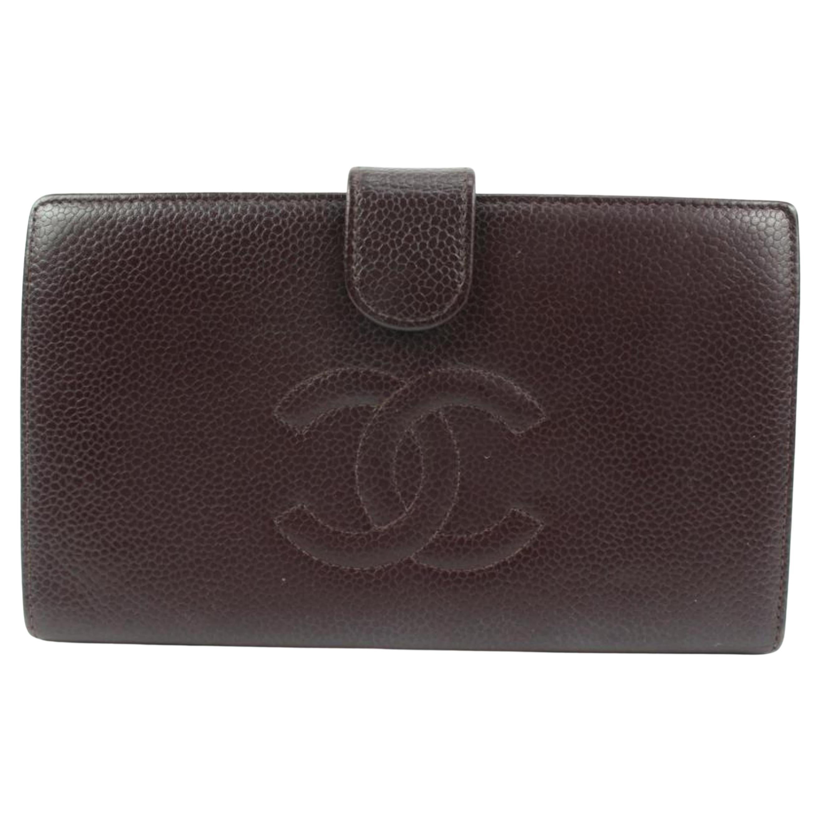 Chanel Bordeaux Caviar Leather CC Logo Long Bifold Flap Wallet 42ck224s For Sale