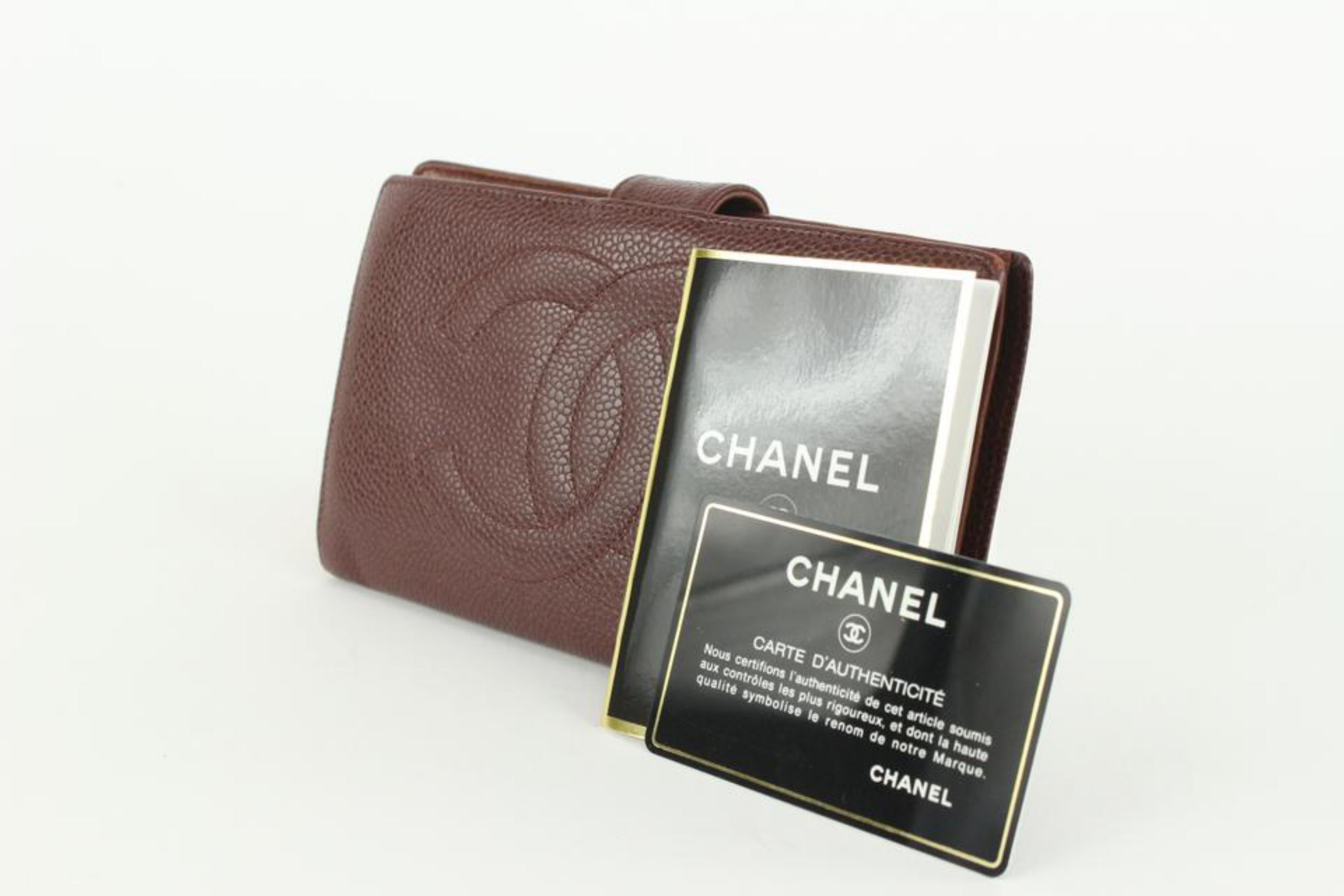 Chanel - Portefeuille long en cuir caviar bordeaux avec logo CC 105c18 en vente 7