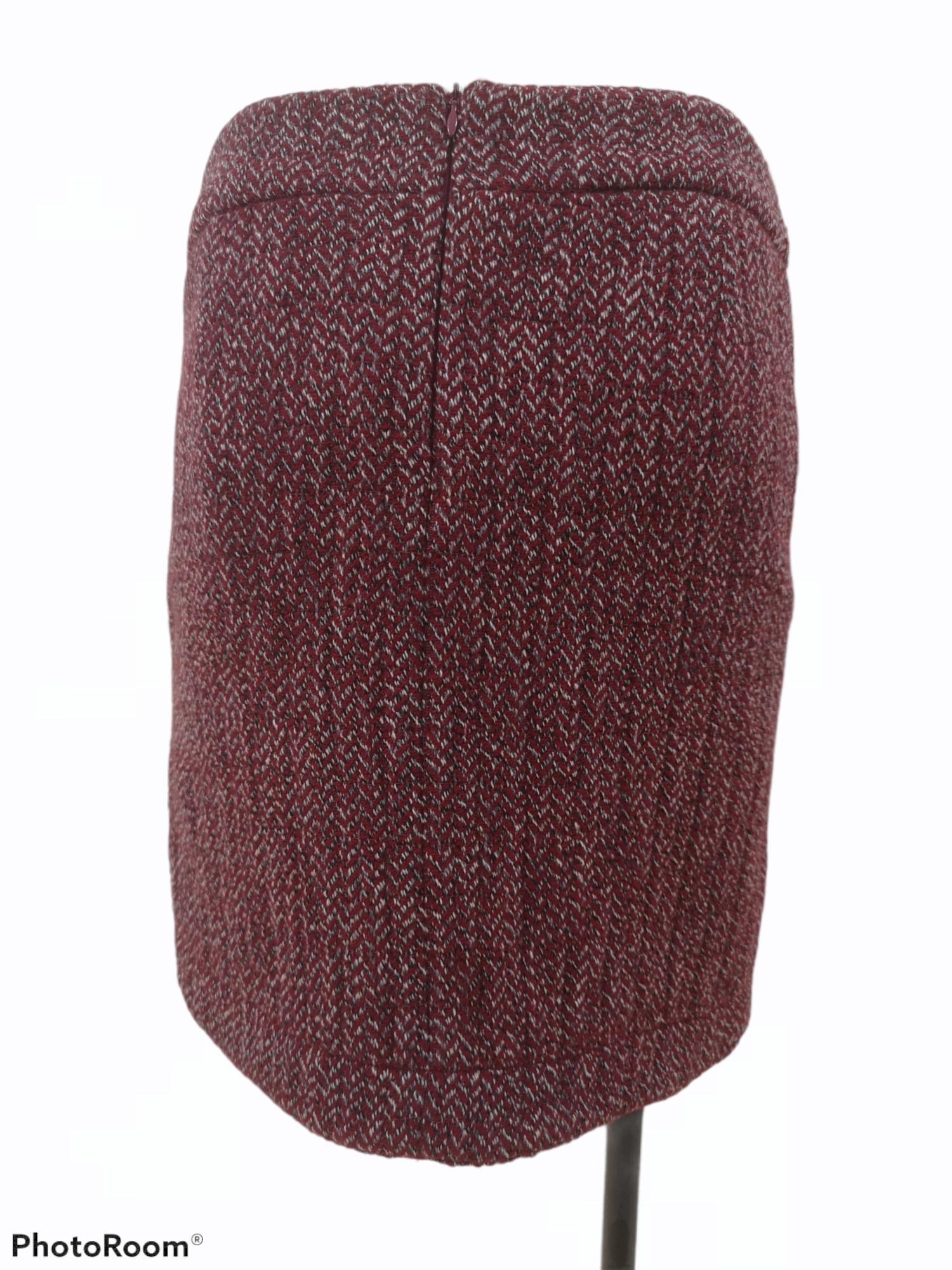 Chanel bordeaux wool skirt  In Excellent Condition In Capri, IT