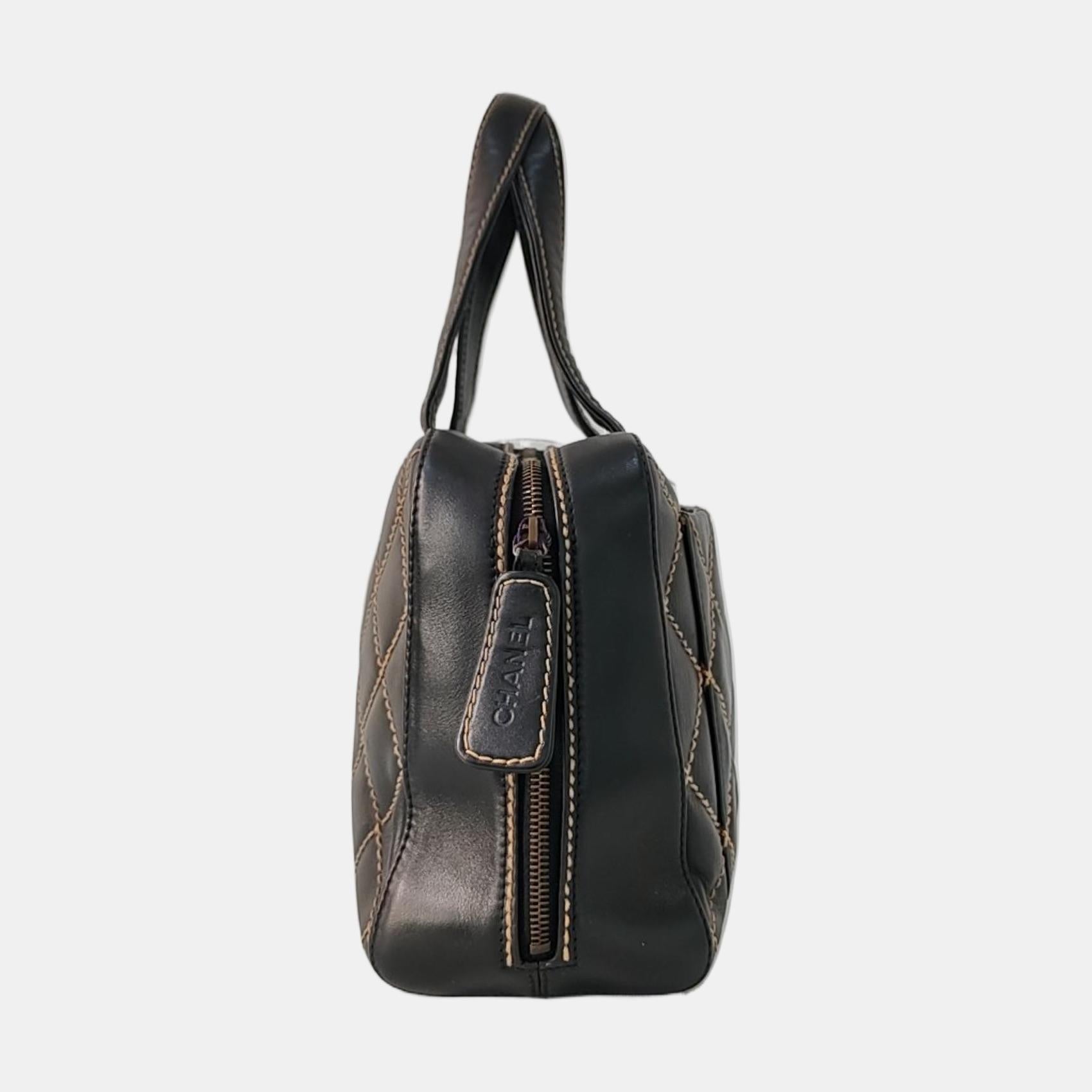 Nero Chanel Boston Wild Stitch Black Top Handle Zip Opening Bag in vendita