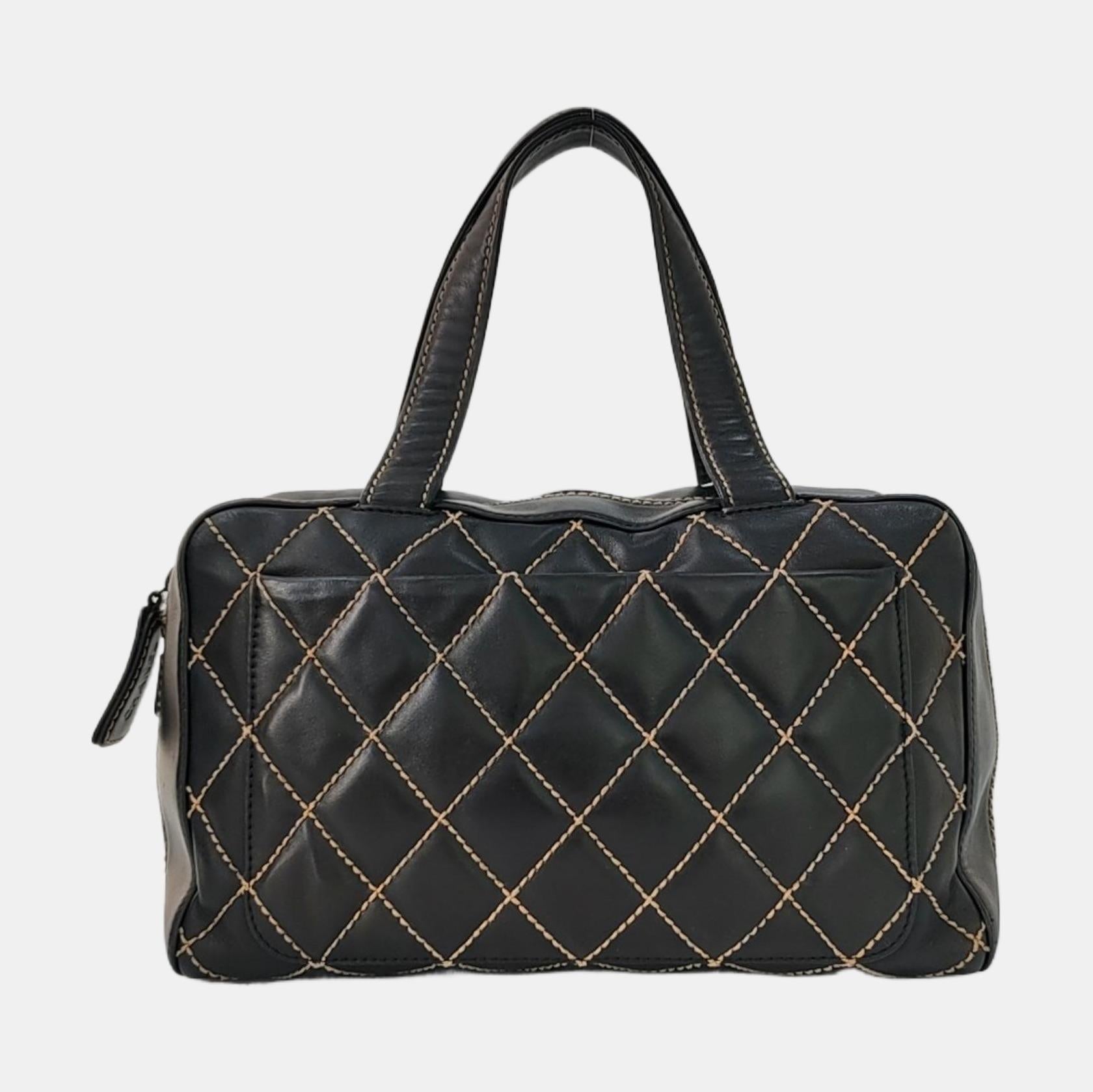 Donna Chanel Boston Wild Stitch Black Top Handle Zip Opening Bag in vendita