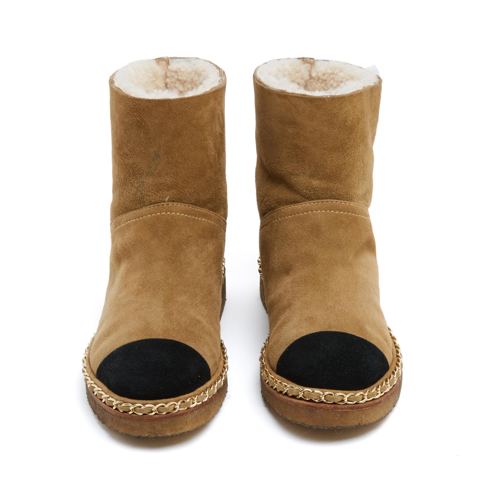 Marrone Chanel Bottines 2 tons EU36 Classic 2 tones Coco Neige Suede Chain Boots UK3.5 U in vendita