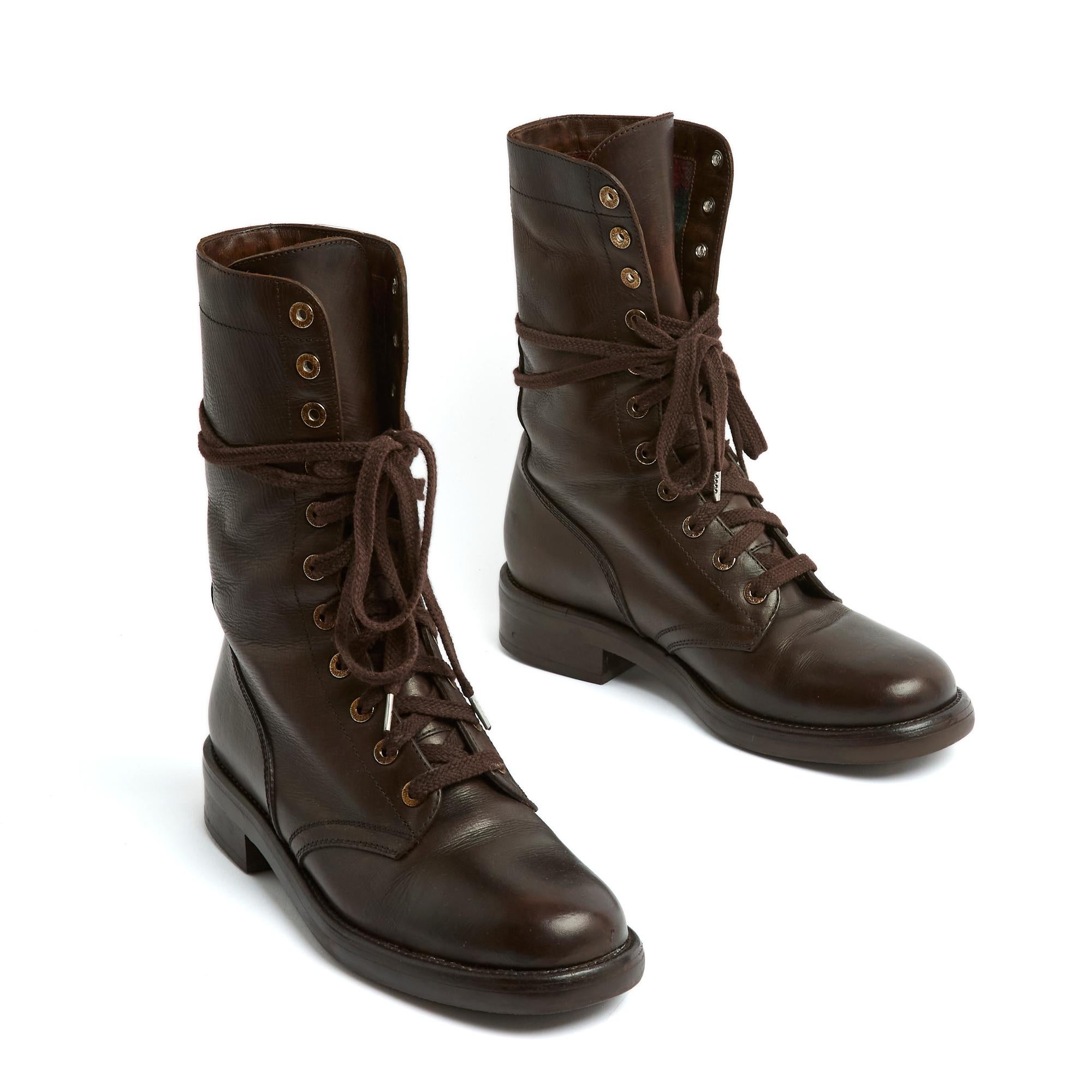 Chanel Bottines EU39 CC Dark Brown Patina Army Boots UK6 US8.5 In Excellent Condition In PARIS, FR