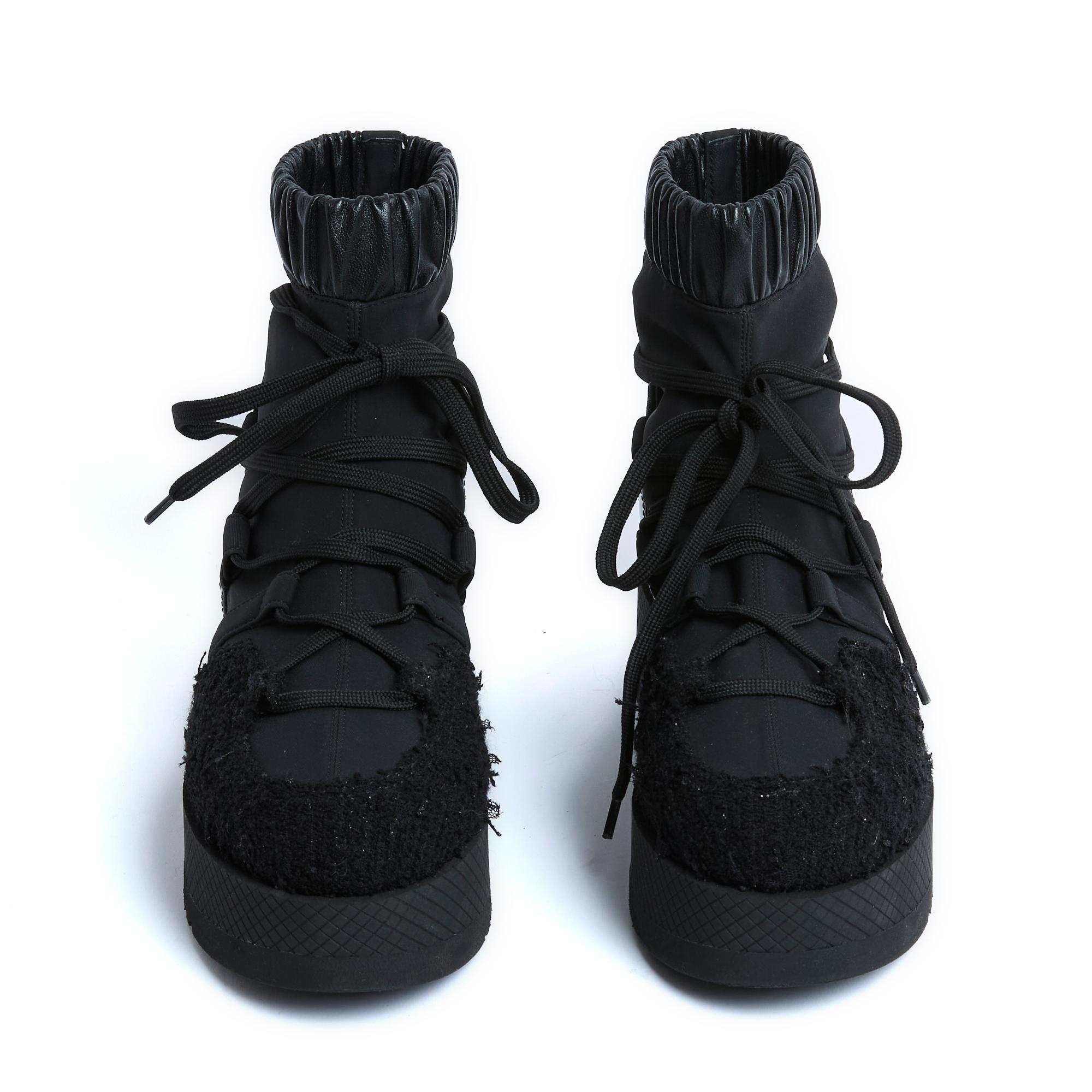 Women's Chanel Bottines FR38 Coco Neige Black Leather Tweed Boots UK5 US7.5 For Sale