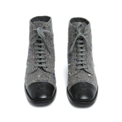 Chanel Bottines Gris Noir EU39 Grey Tweed Black Leather CC Boots UK6 US8.5