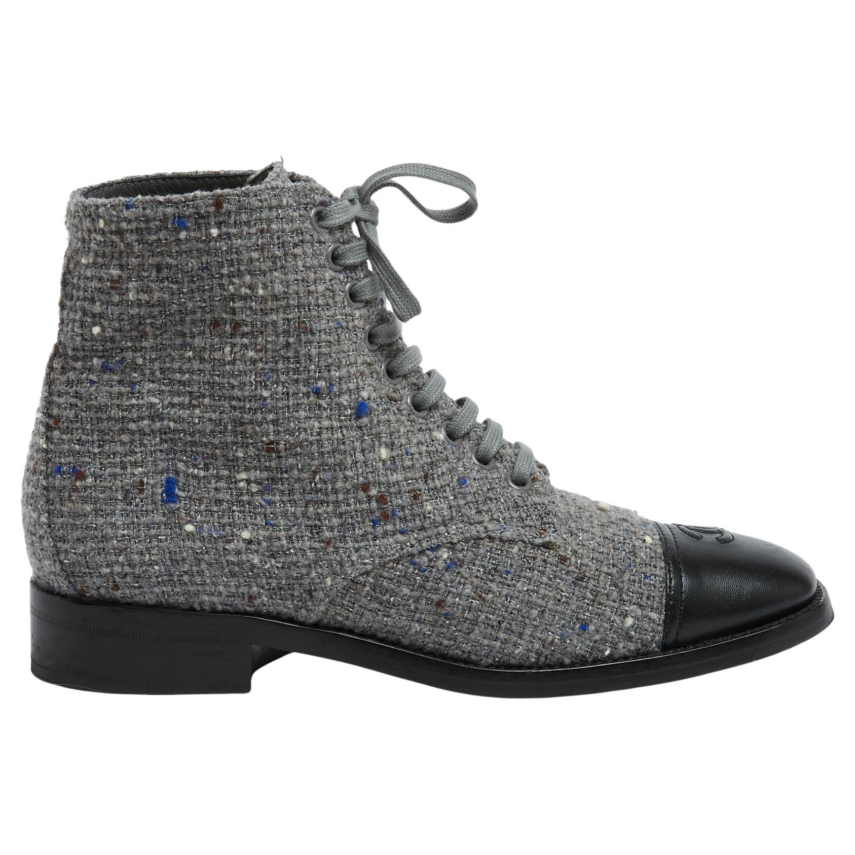Chanel Bottines Gris Noir EU39 Grey Tweed Black Leather CC Boots UK6 US8.5