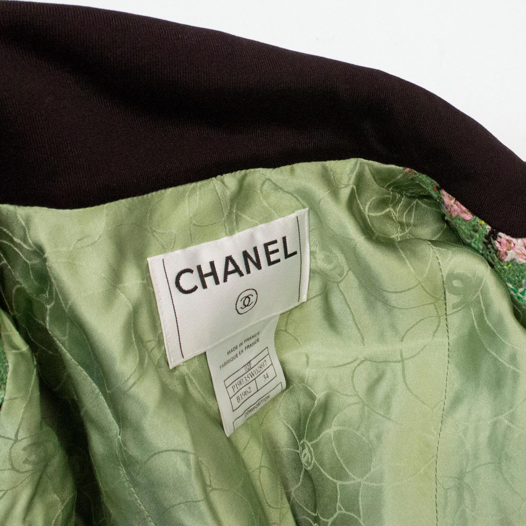 Chanel Boucle Green Jacket US 0-2 For Sale 3