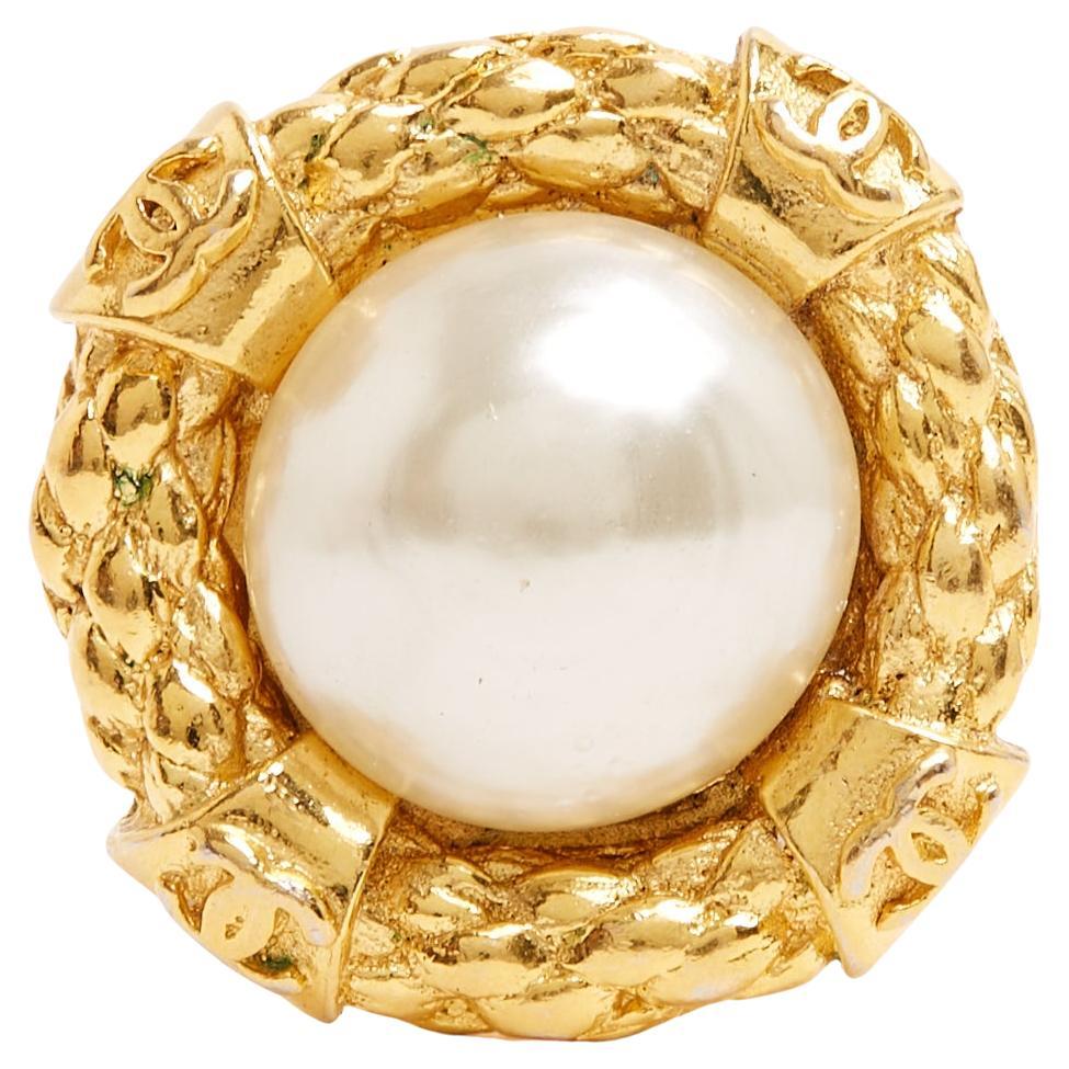 Chanel Boucle Oreille Clip Único Icono de los 90 Pendiente de clip simple en venta