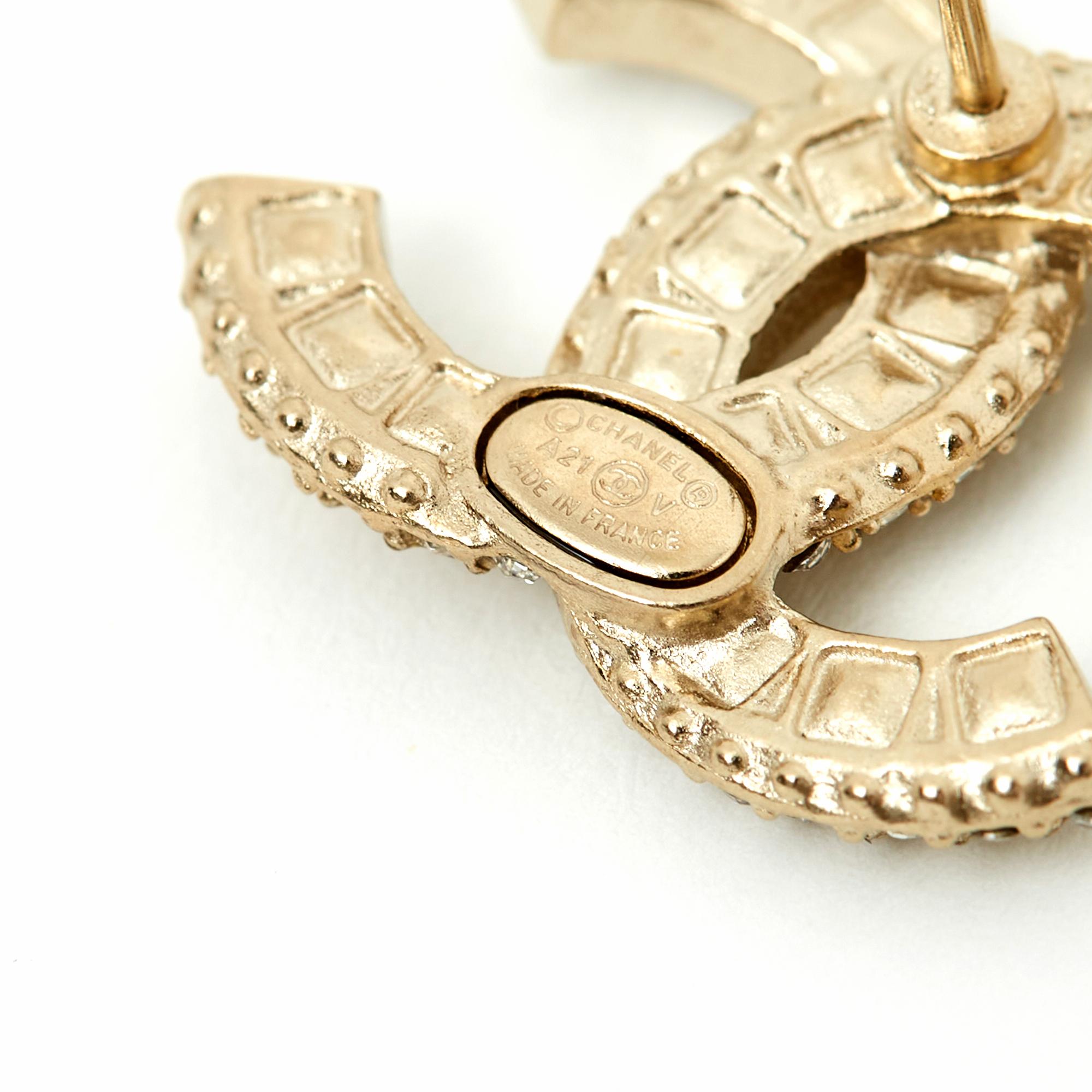 Chanel Boucles d'oreille Clous Golden CC cristal double row Earrings Studs Excellent état - En vente à PARIS, FR