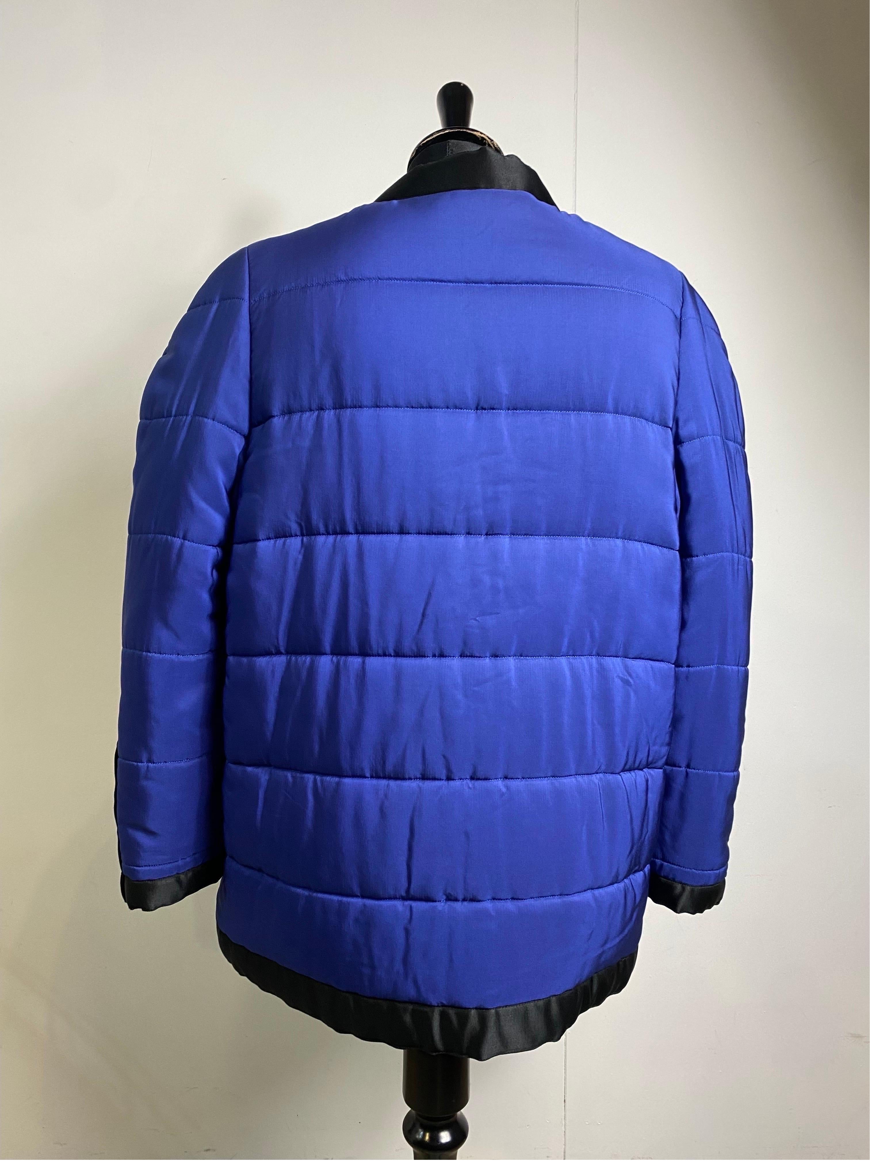 Chanel Boutique 1990/91 vintage quilted electric blue bomber jacket For Sale 3