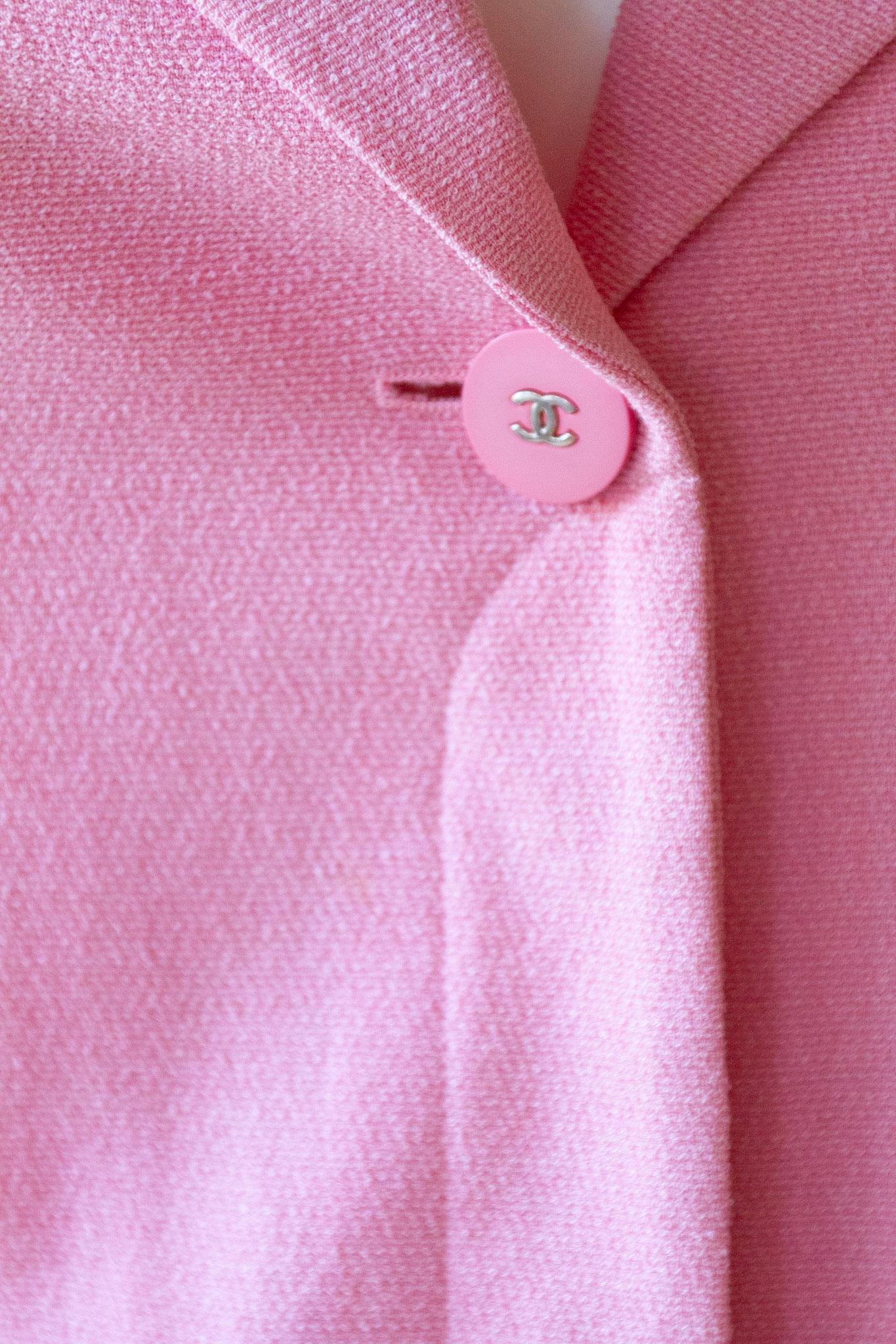 Chanel Boutique 1998 Cruise Collection Pink Blazer  For Sale 3