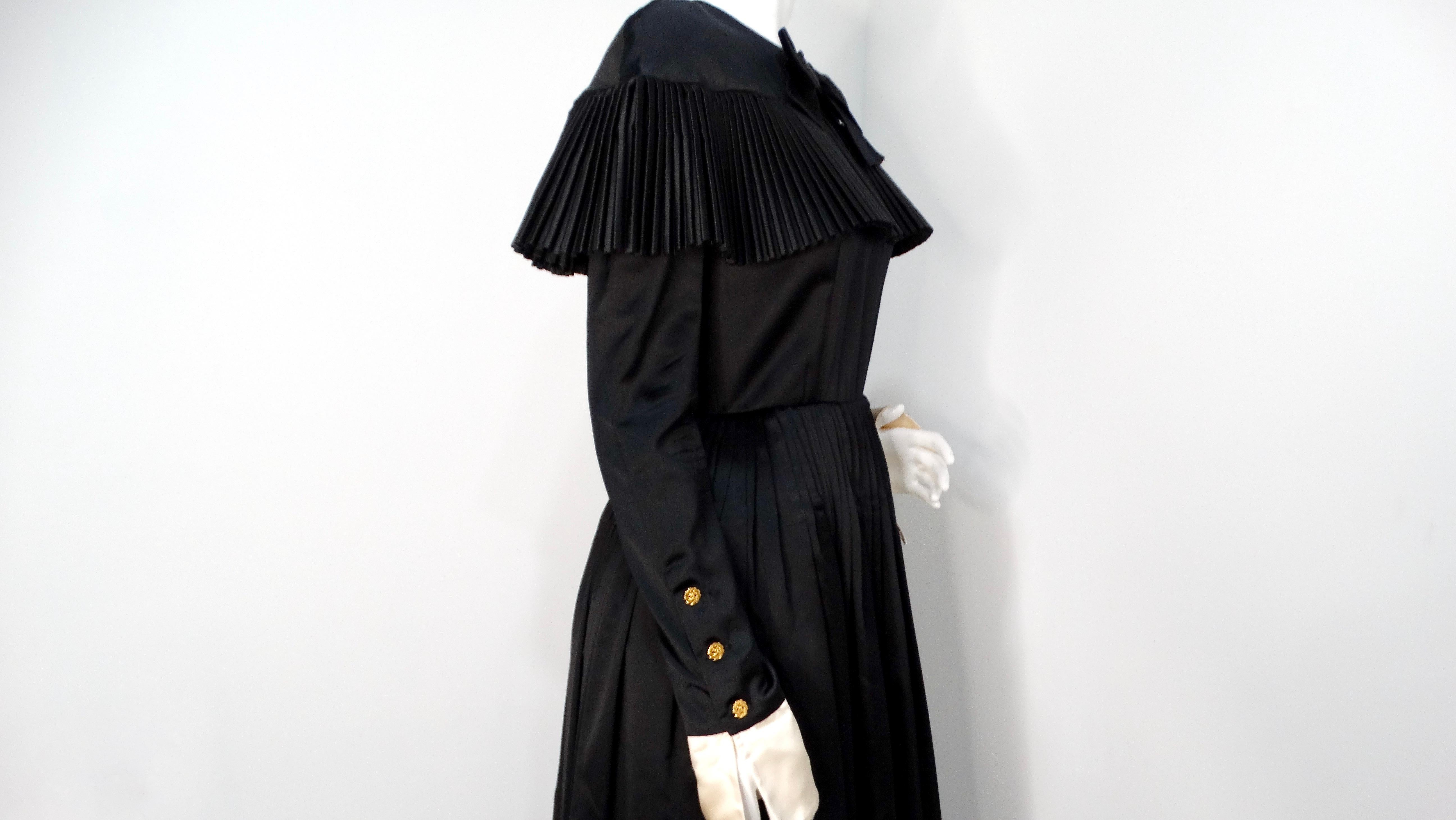 Chanel Boutique Años 80 Vestido de baile plisado de seda negra Negro