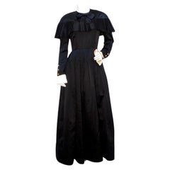 Chanel Boutique Años 80 Vestido de baile plisado de seda negra