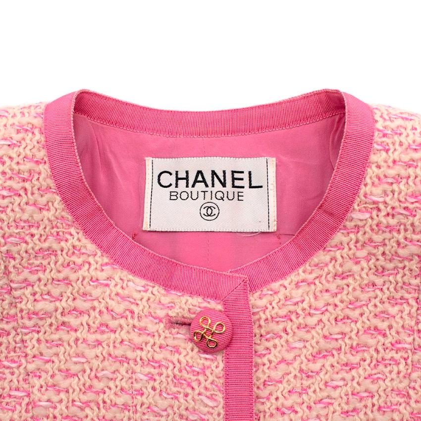 Women's or Men's Chanel Boutique Classic Pink & Yellow Tweed Tailored Jacket - Size US6 For Sale
