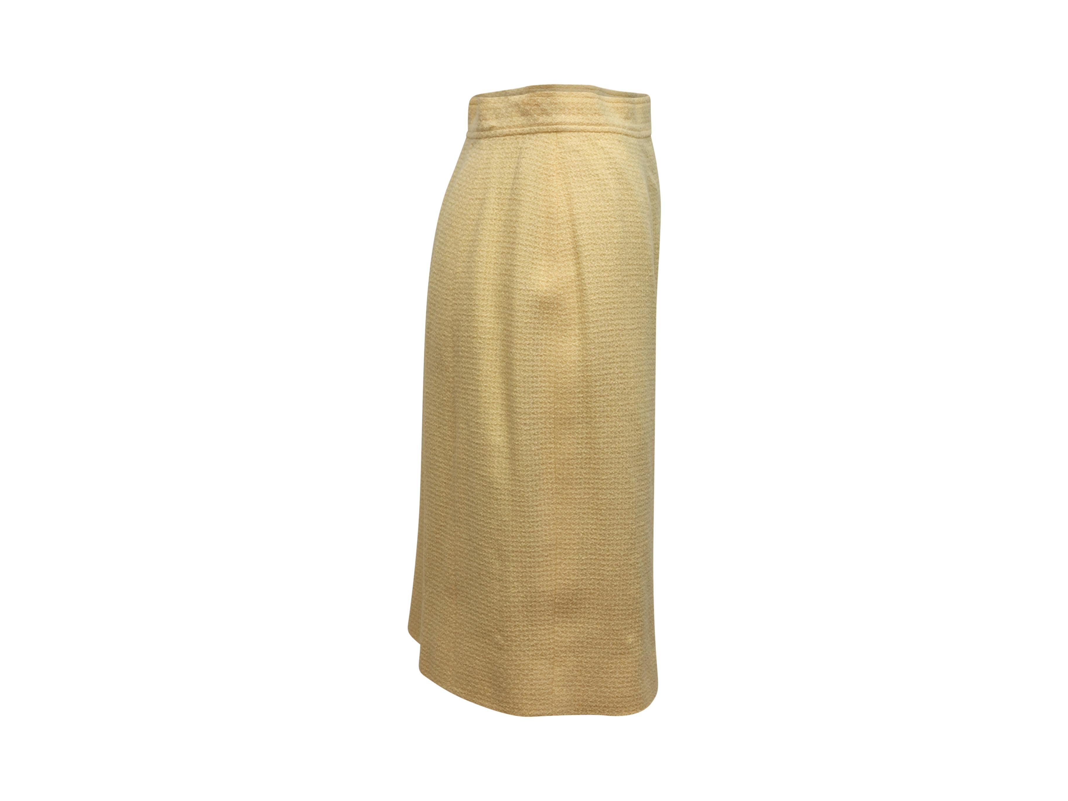 Chanel Boutique Light Yellow Wool Skirt In Good Condition In New York, NY