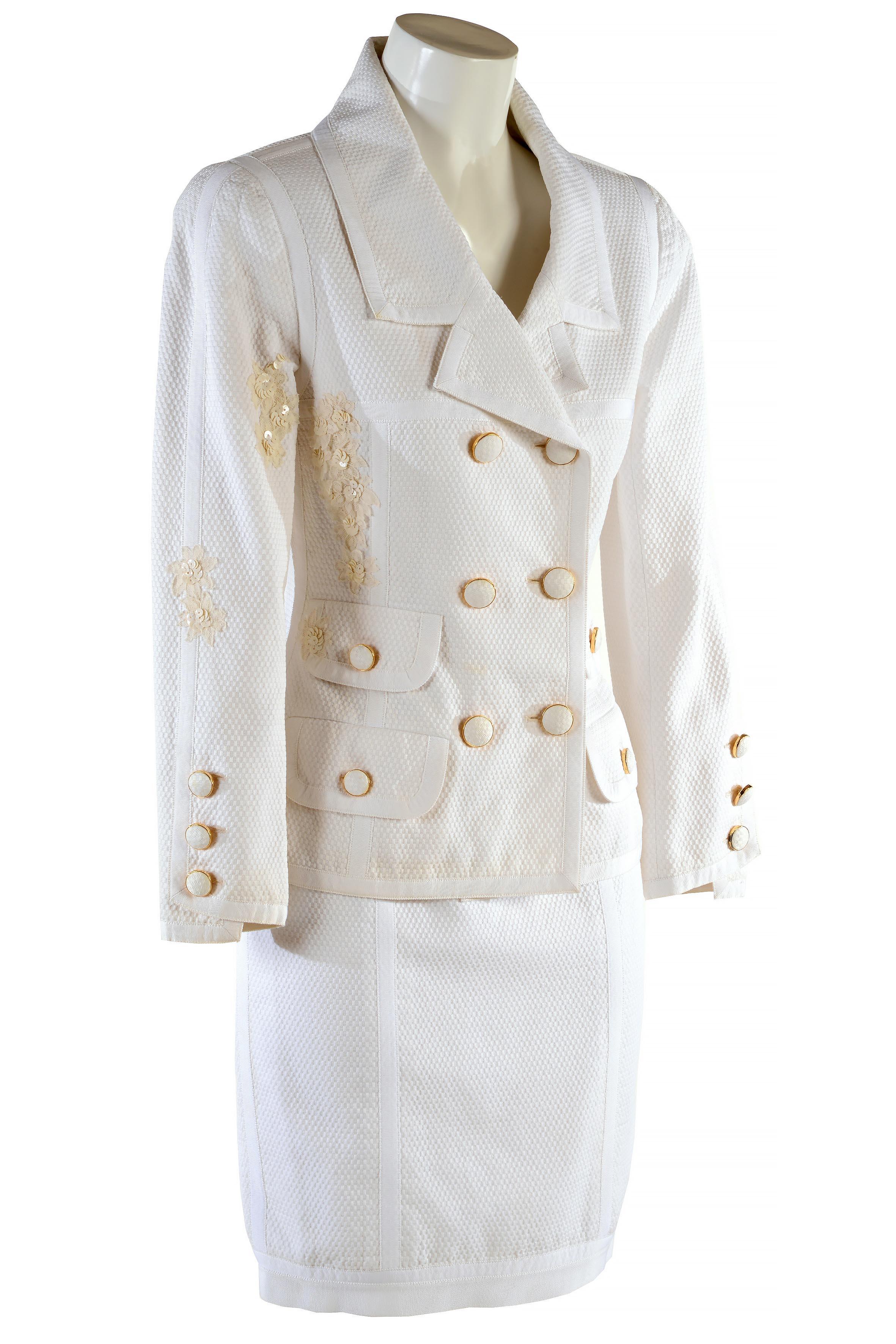 chanel womens suit