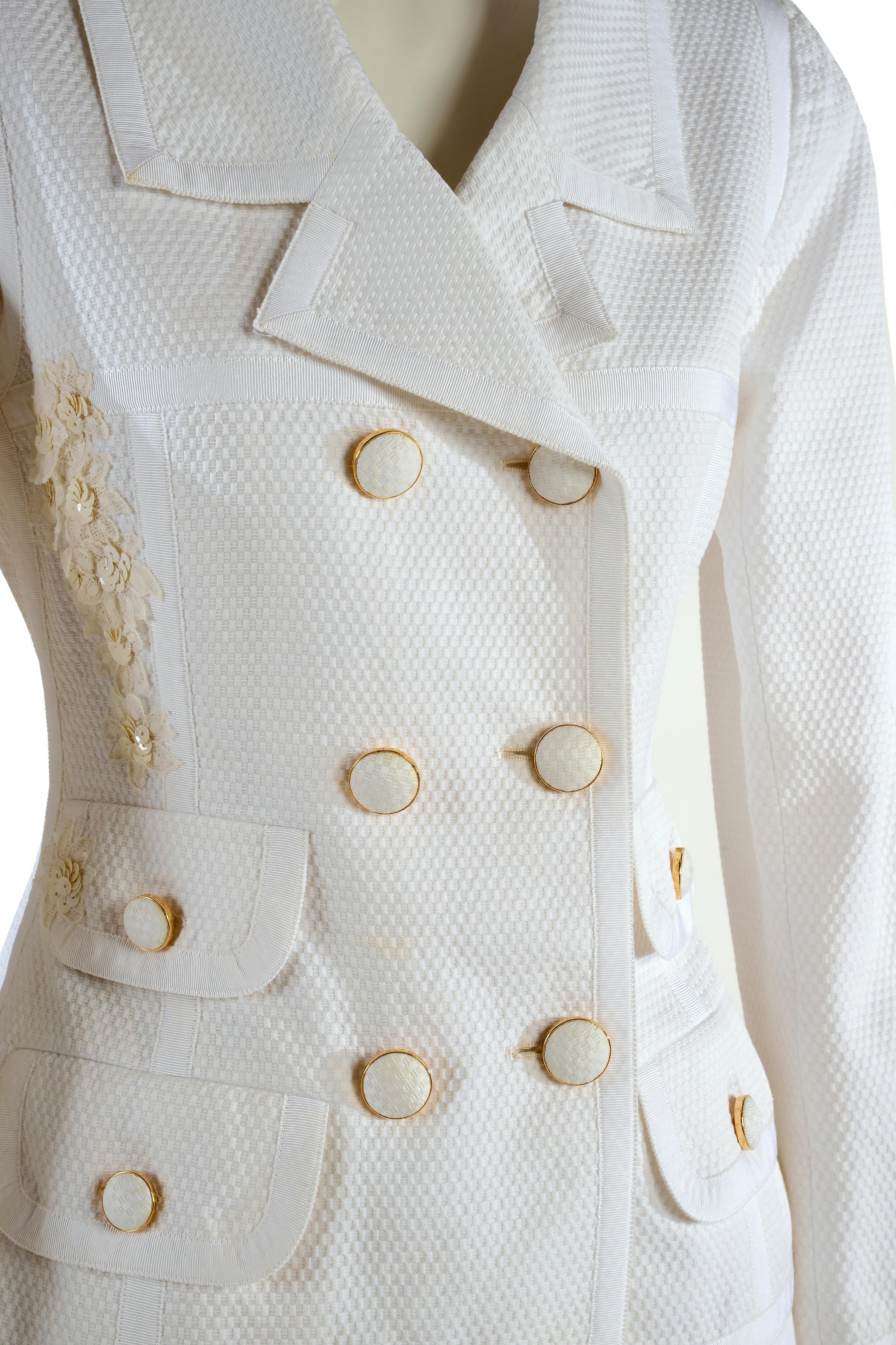Chanel Boutique Suit veste et jupe en coton blanc  fin des années 80 Bon état - En vente à Rubiera, RE