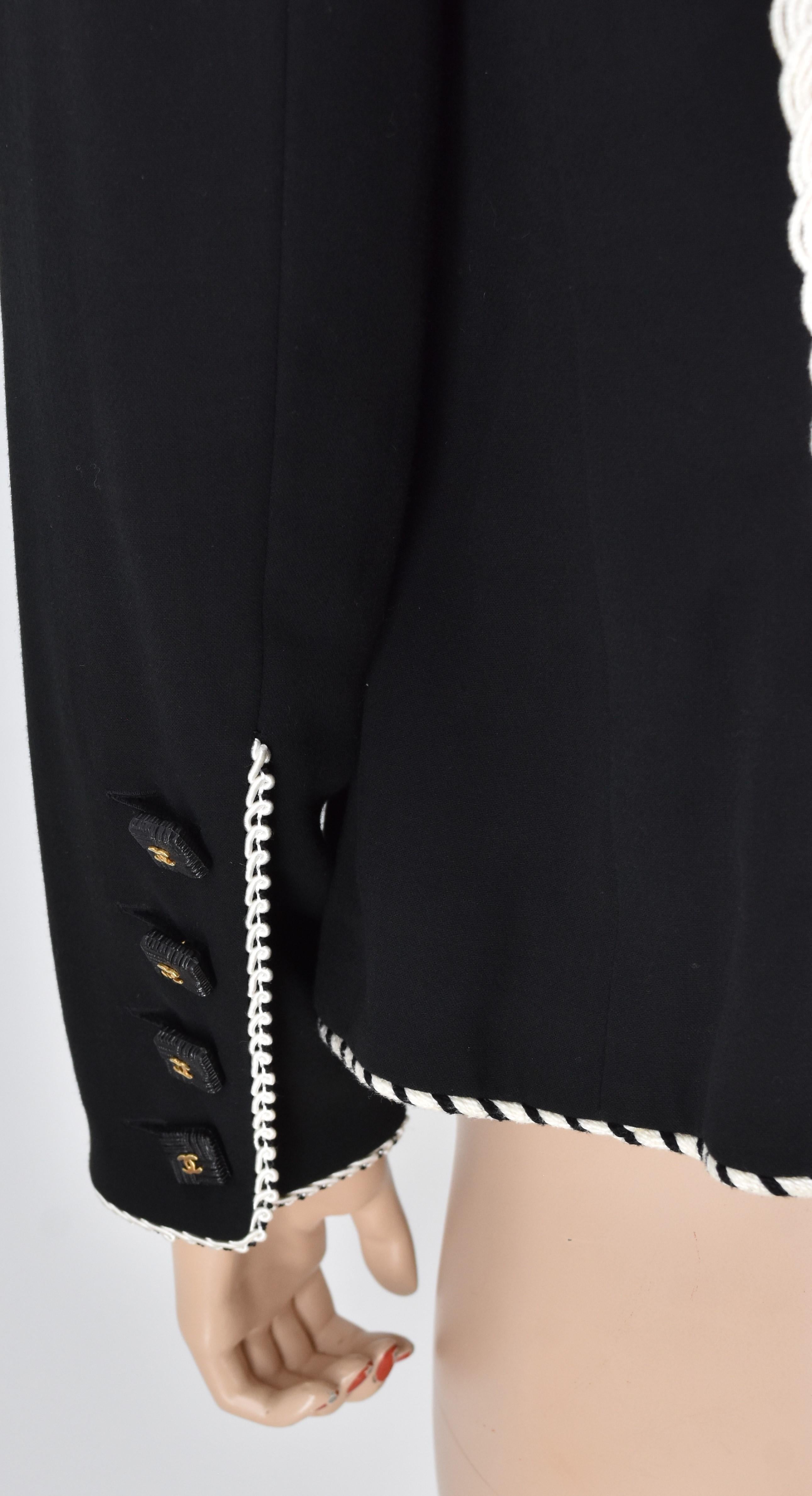 Chanel Boutique Chaqueta de Pasarela Vintage 40 CC Logotipo en Excelente estado para la venta en Merced, CA
