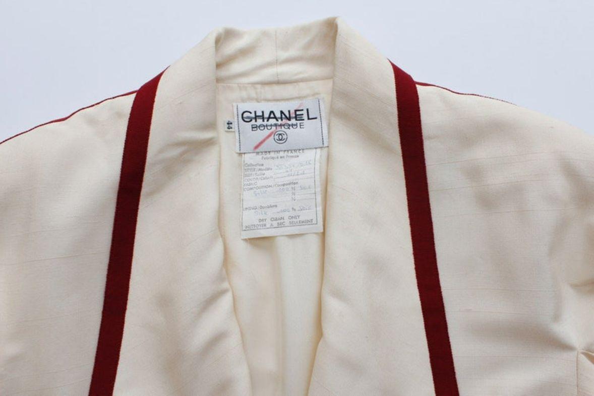 Women's Chanel Boutique White Silk Jacket Trimmed with Burgundy Ribbon For Sale