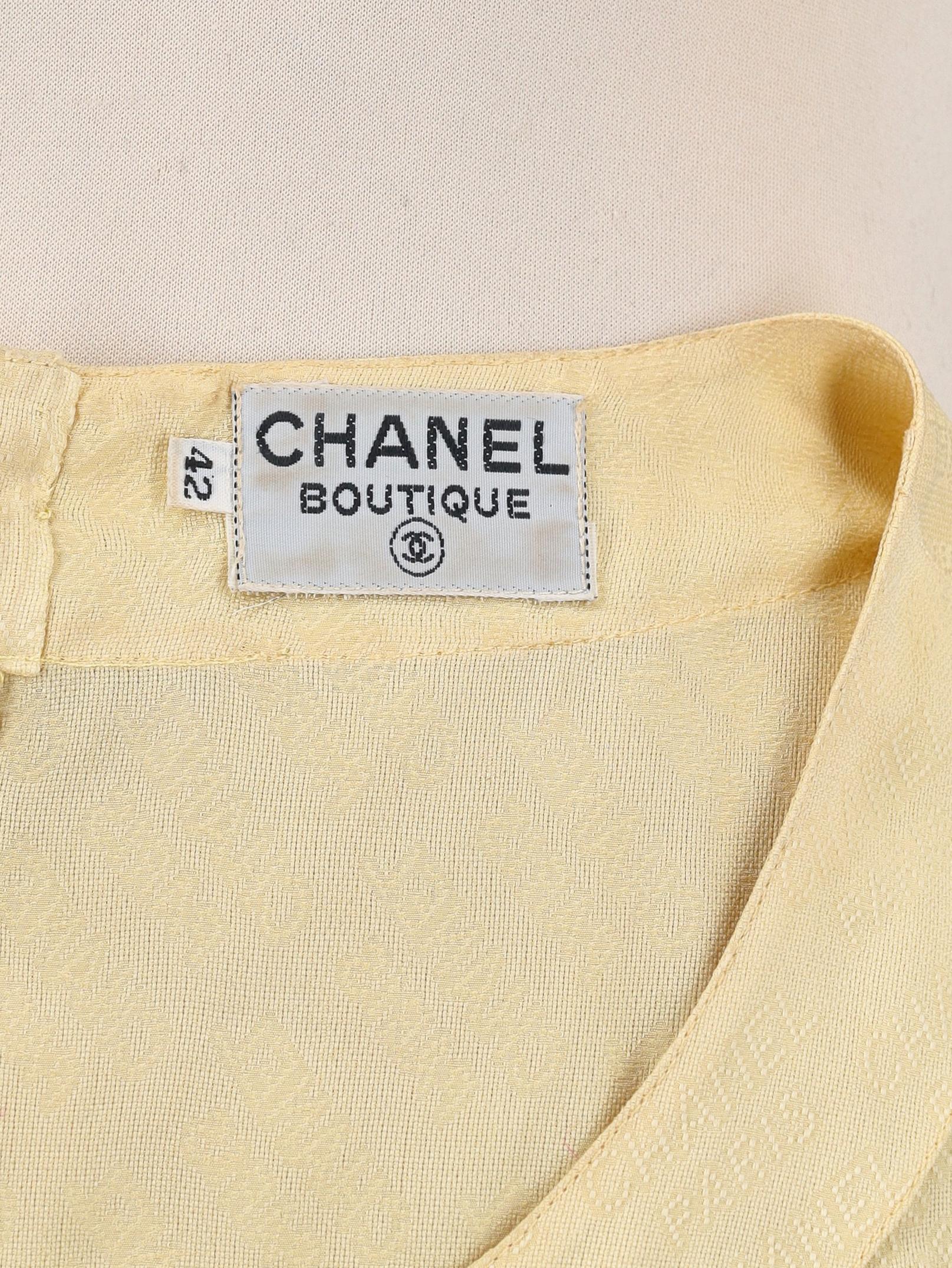 Chanel Boutique Yellow Wool Suit in vendita 8