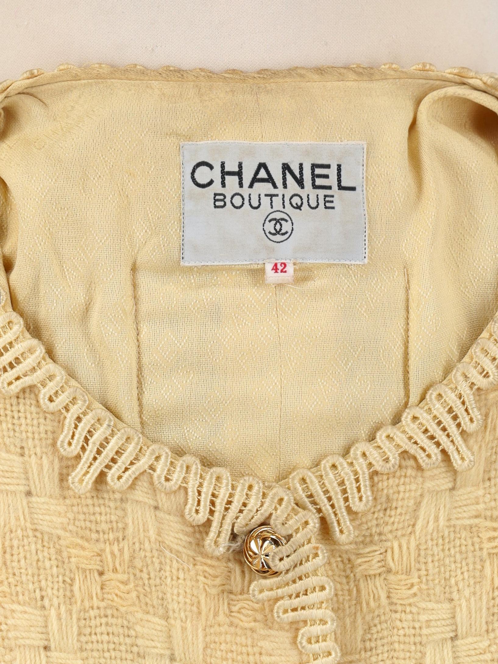 Chanel Boutique Yellow Wool Suit in vendita 9