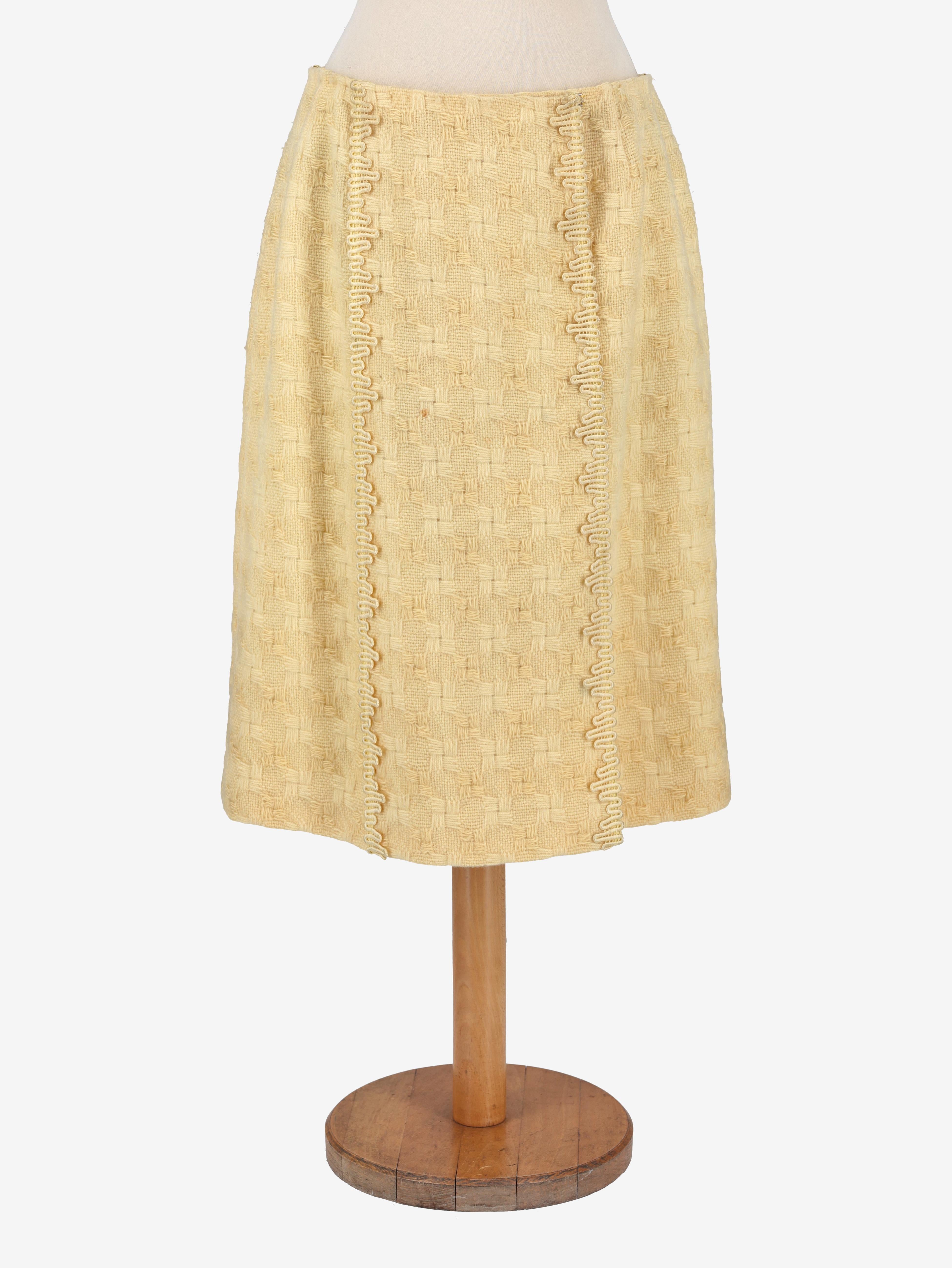 Chanel Boutique Yellow Wool Suit in vendita 4