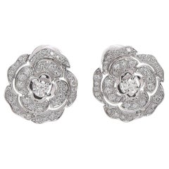 Chanel - Orecchini Bouton de Camelia in oro bianco e diamanti