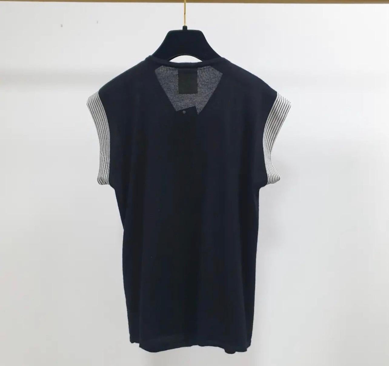 Women's CHANEL Bow cashmere Silk Top For Sale