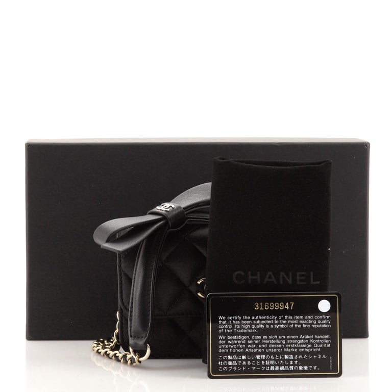 Chanel F/W2022 Black Lambskin Book Bow CC Logo AP2953 22B Cardholder