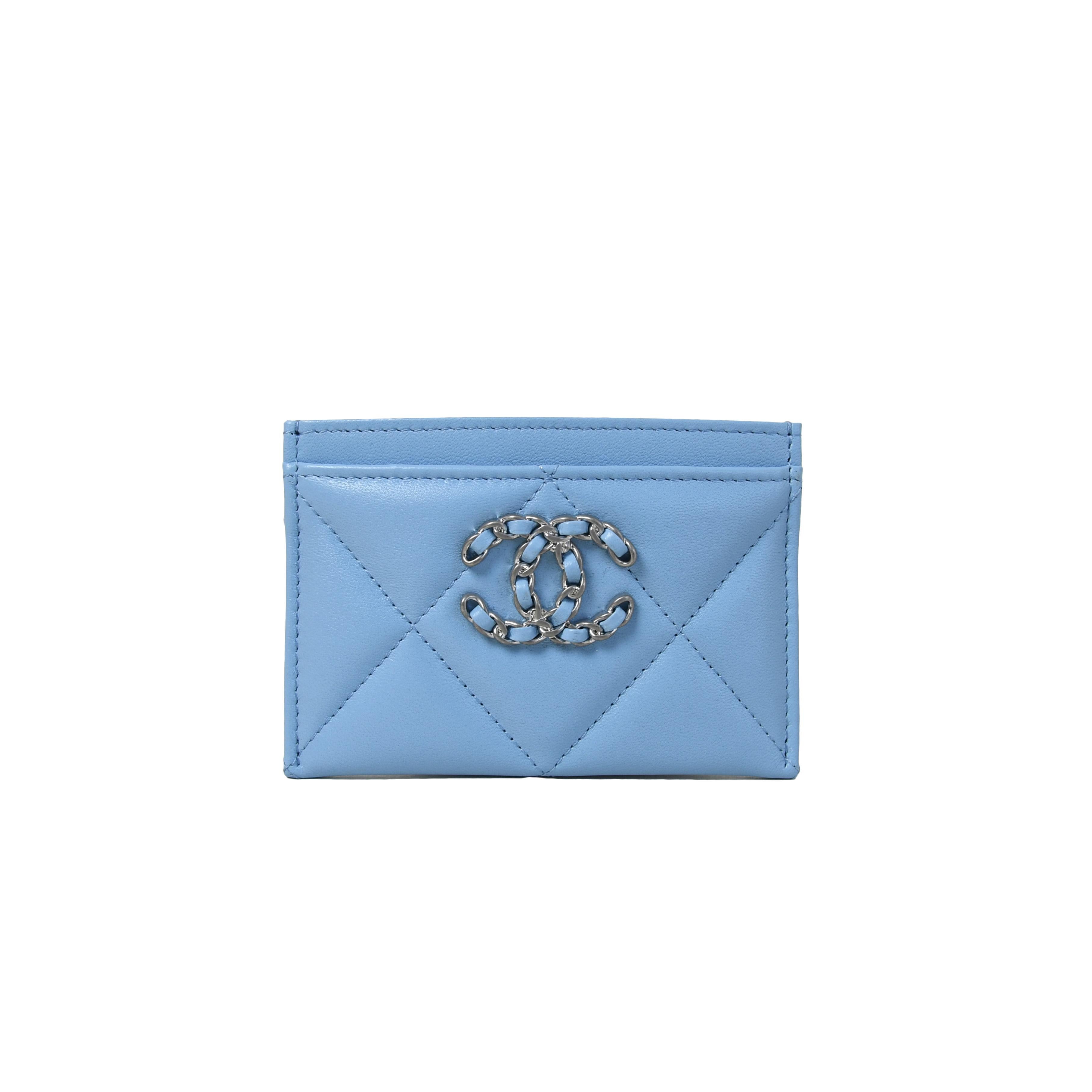 Chanel Boy 19 Card Holder Sky Blue

Condition:
Brand New, Never Worn.
This item comes with all the accessories.