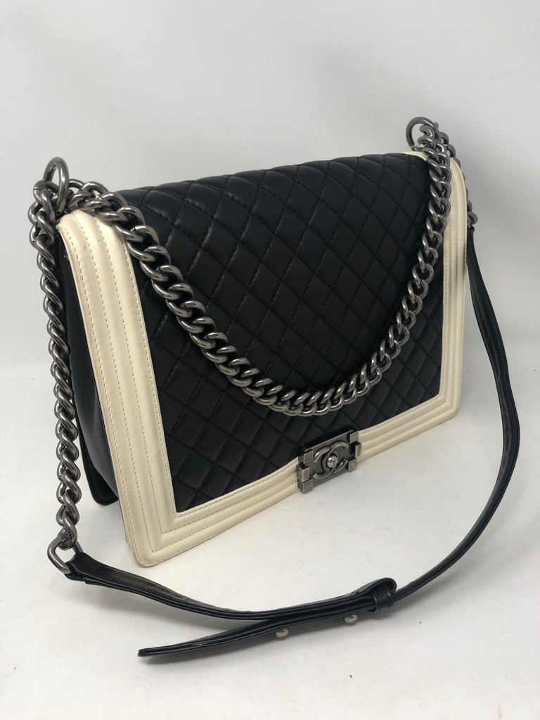 Chanel Boy Bag Black and White For Sale at 1stdibs