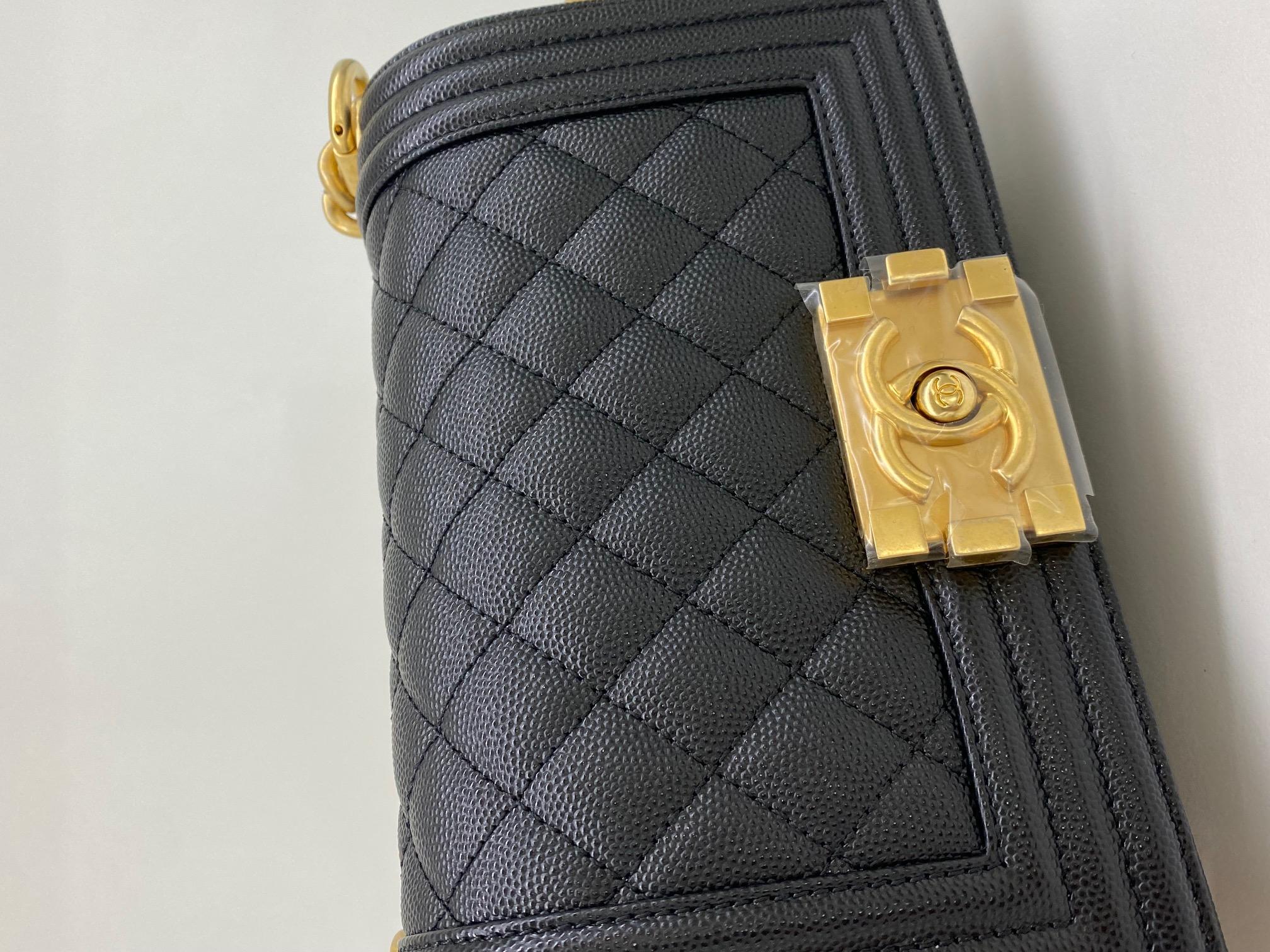 Chanel Boy Bag Small Black GHW For Sale 2