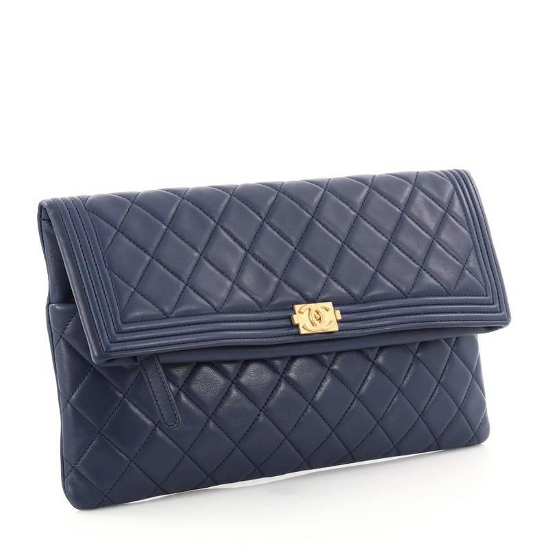 Chanel Boy Beauty CC Clutch Quilted Lambskin In Good Condition In NY, NY