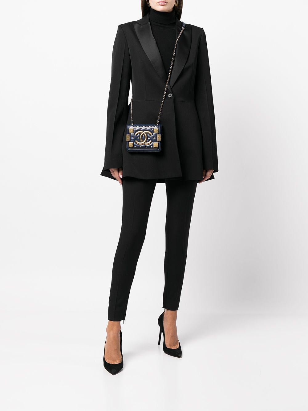 Noir Mini sac à rabat Chanel Boy Brick clouté WOC Classic Logo CC en vente