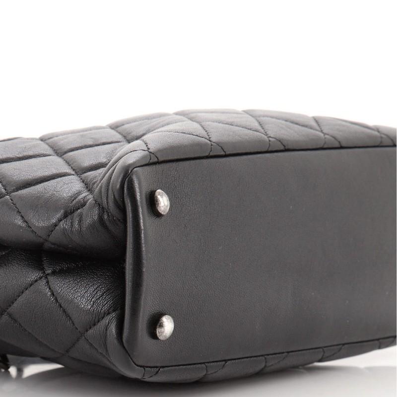 Chanel Boy Gezeichnete Tragetasche aus gestepptem Kalbsleder im Zustand „Gut“ in NY, NY