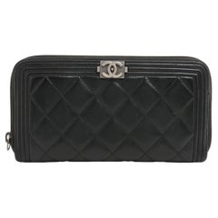 Chanel Boy Chanel Caviar Skin Zippy Wallet Black