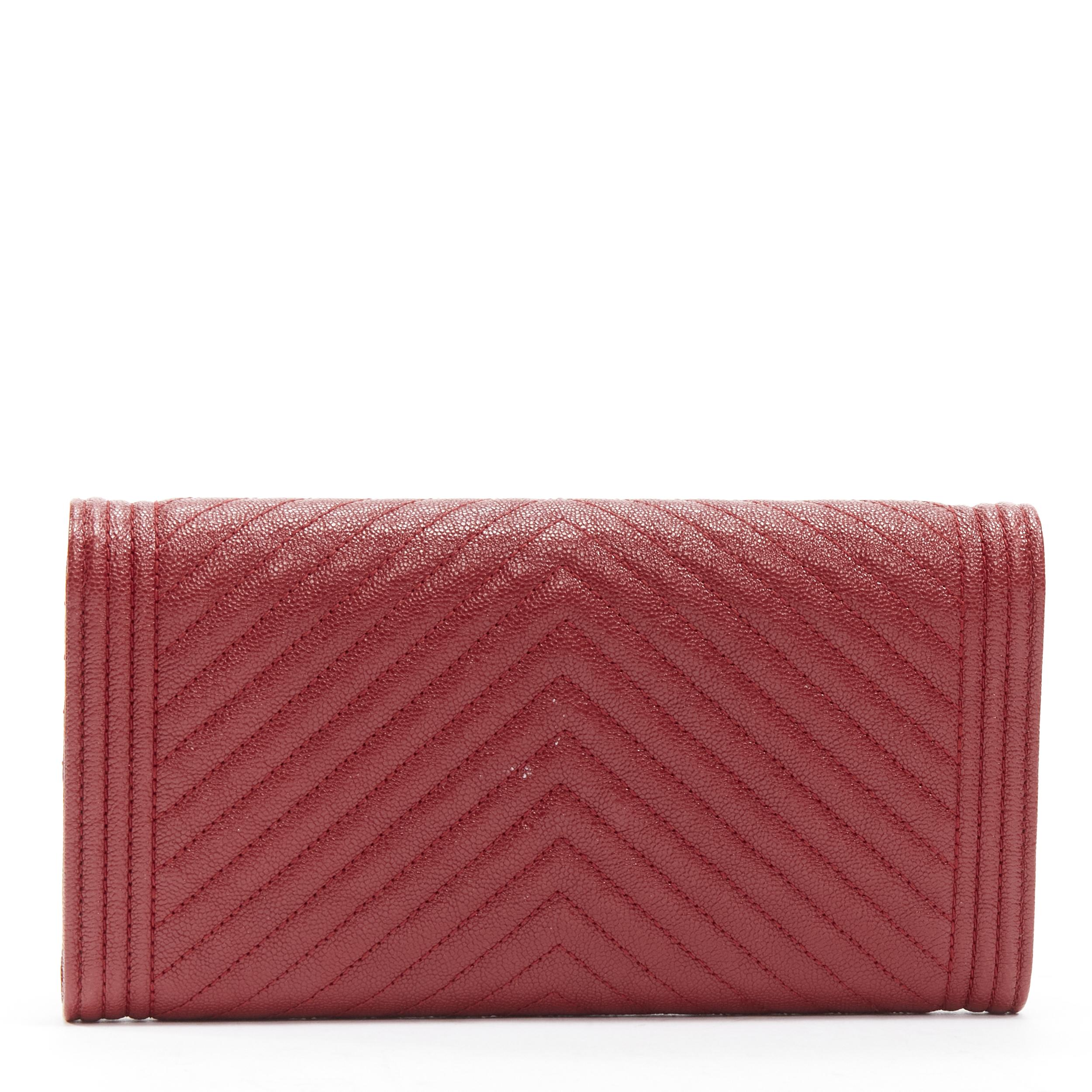 CHANEL Boy chevron red caviar gold CC logo flap long wallet In Excellent Condition For Sale In Hong Kong, NT