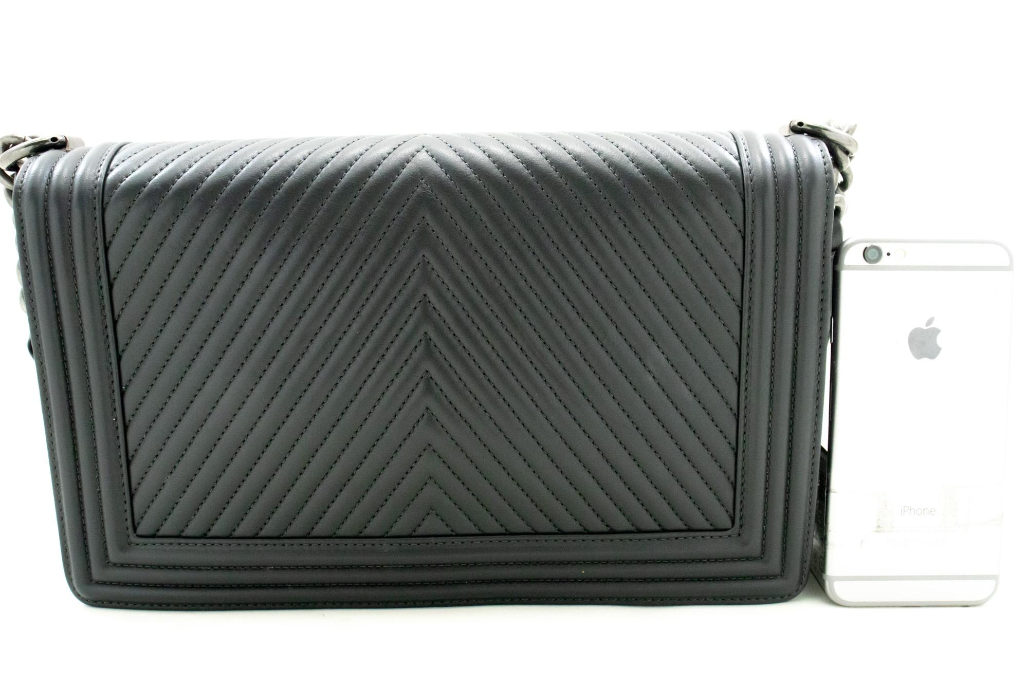 CHANEL Boy Dark Gray V-Stitch Chain Shoulder Bag Flap Quilted In Excellent Condition For Sale In Takamatsu-shi, JP