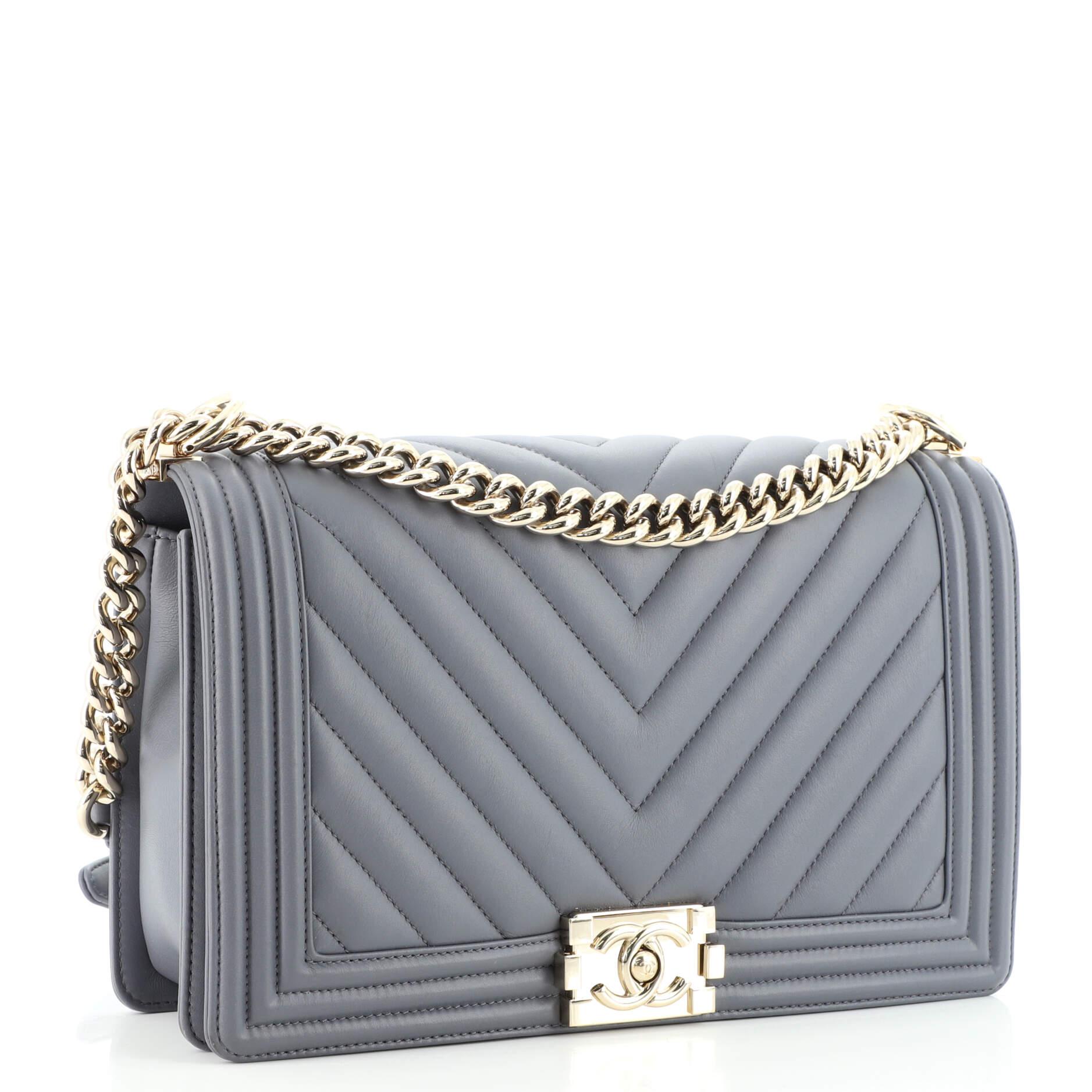chanel boy bag medium