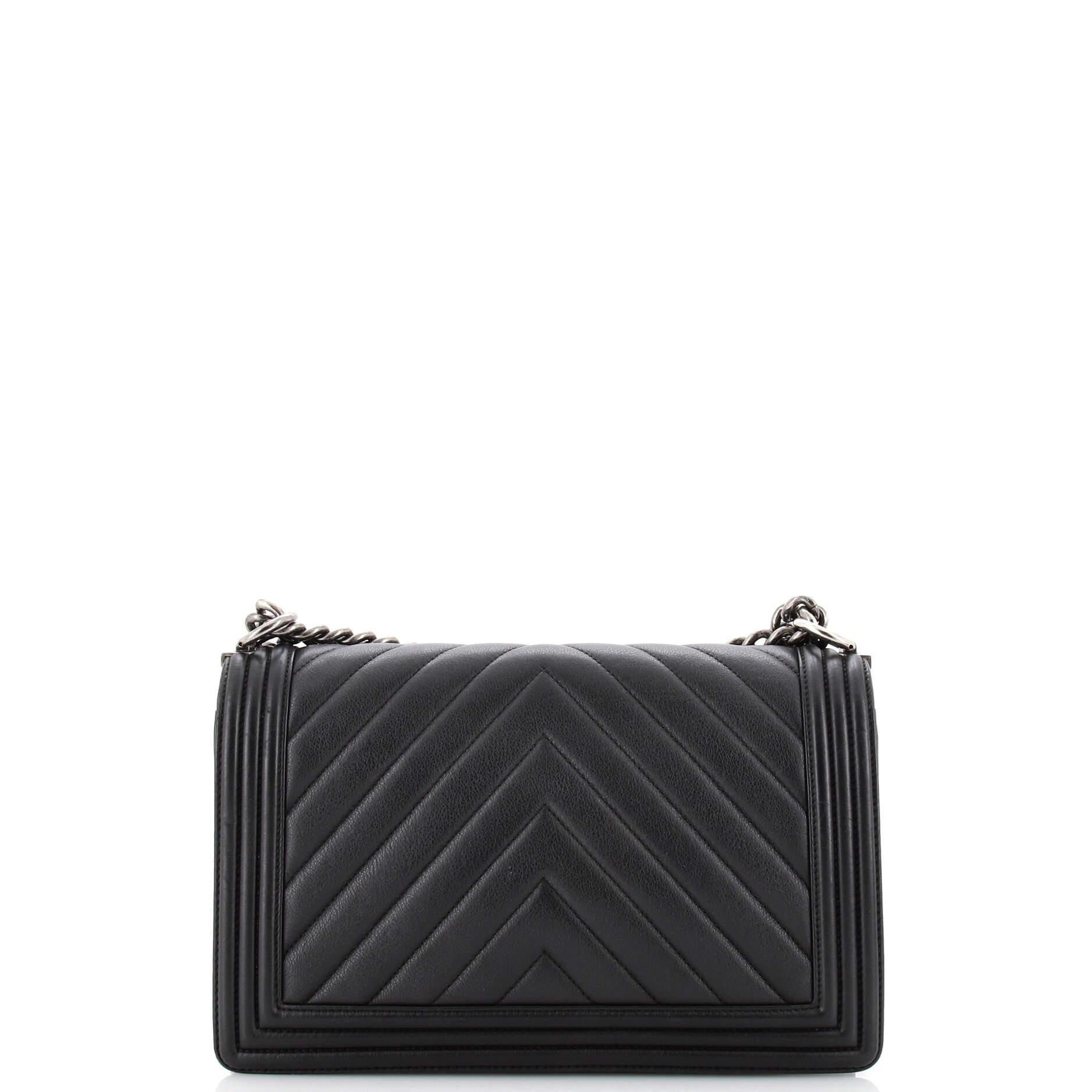 Chanel Boy Flap Bag Chevron Calfskin New Medium In Good Condition In NY, NY